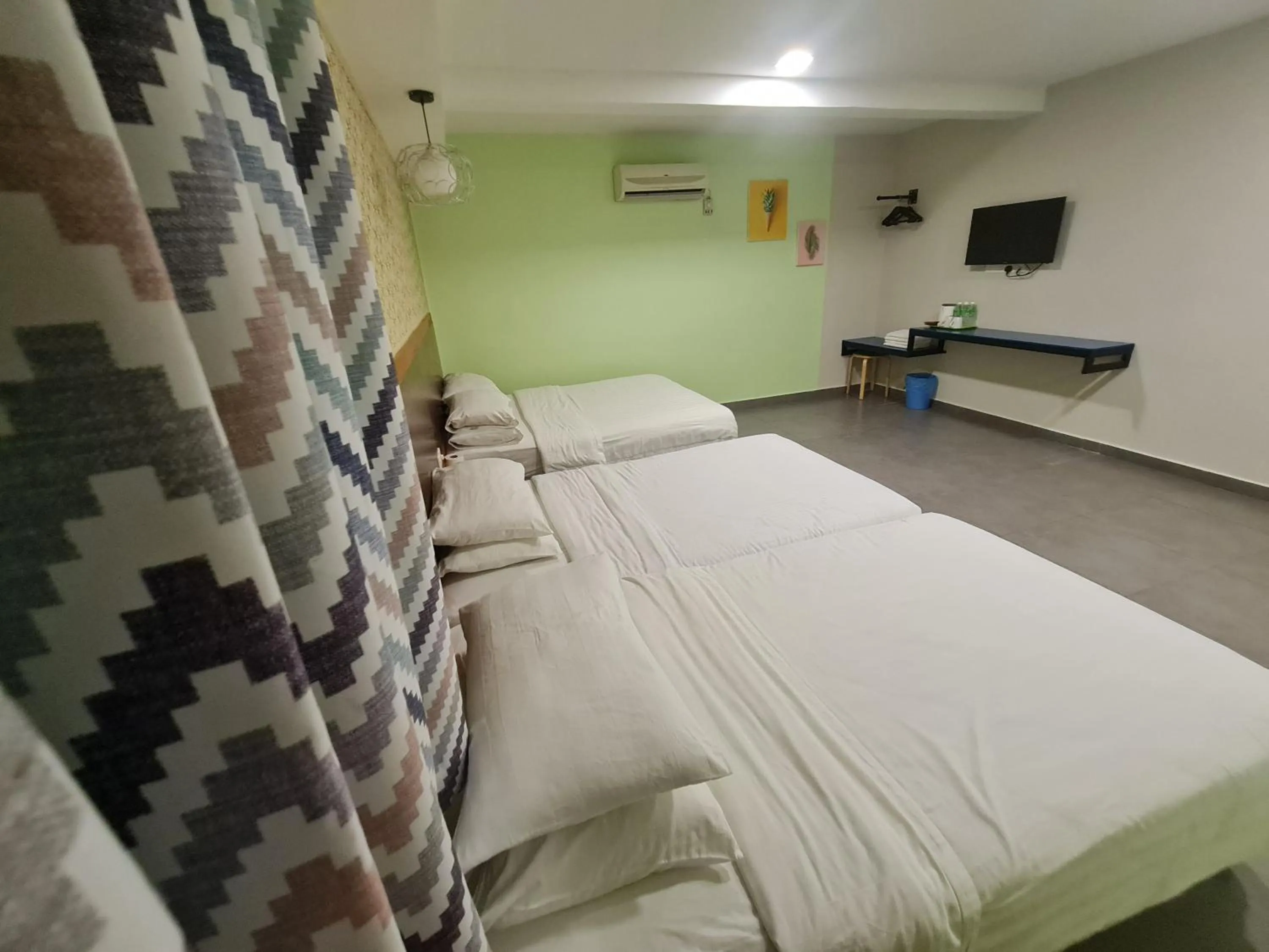 Bed in Hotel Bestari