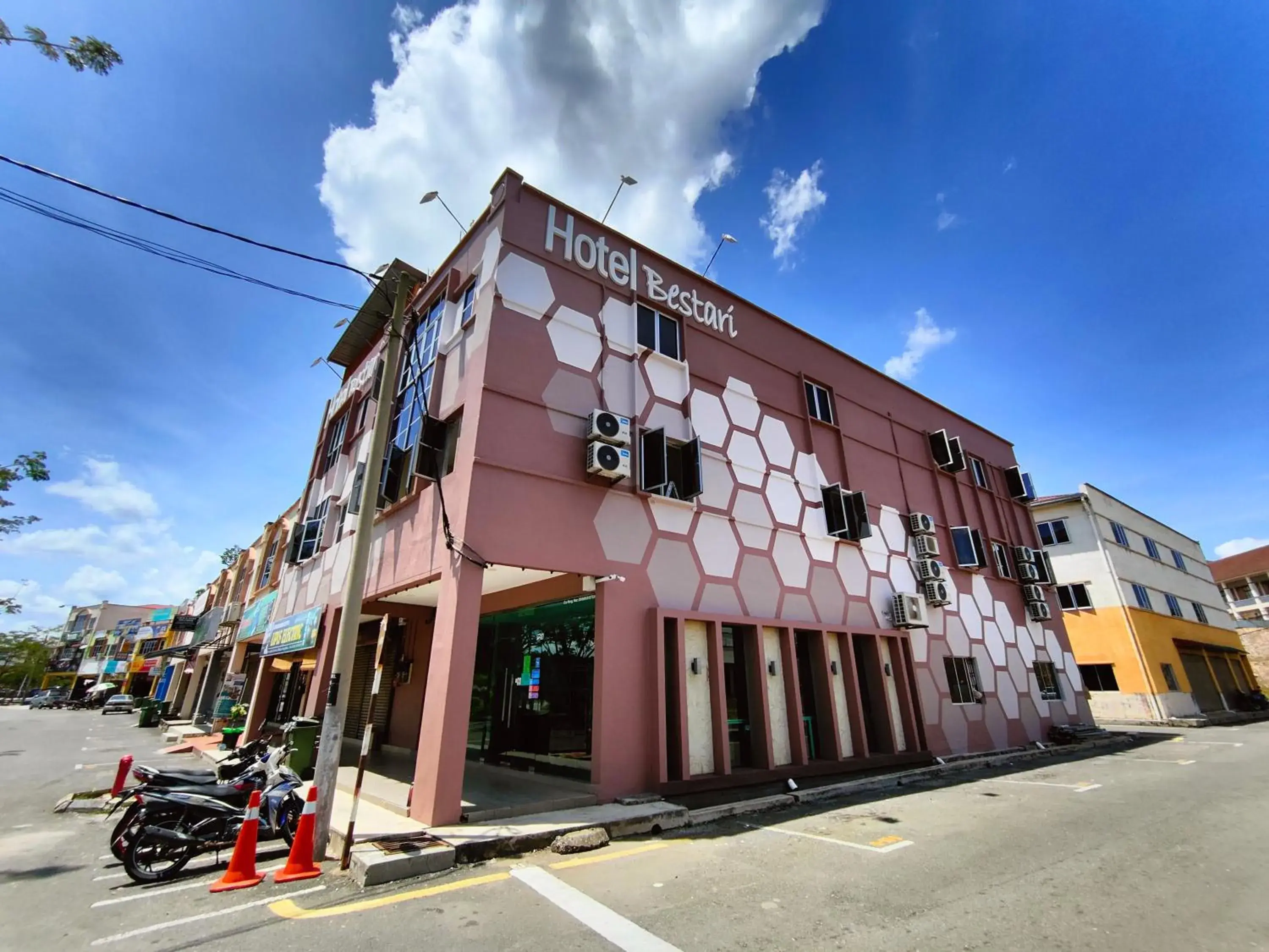 Property building in Hotel Bestari Property building in Hotel Bestari