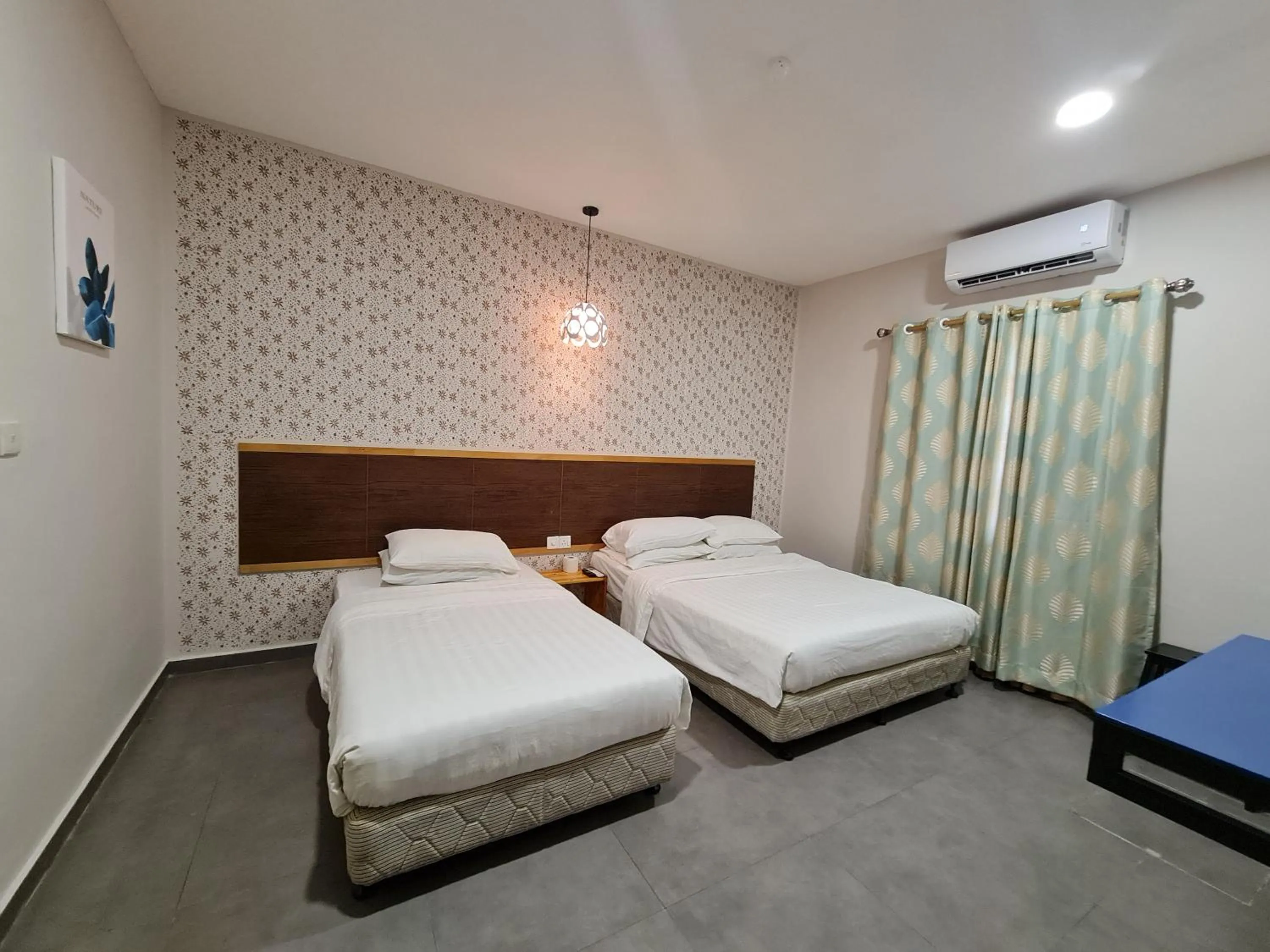 Bed in Hotel Bestari