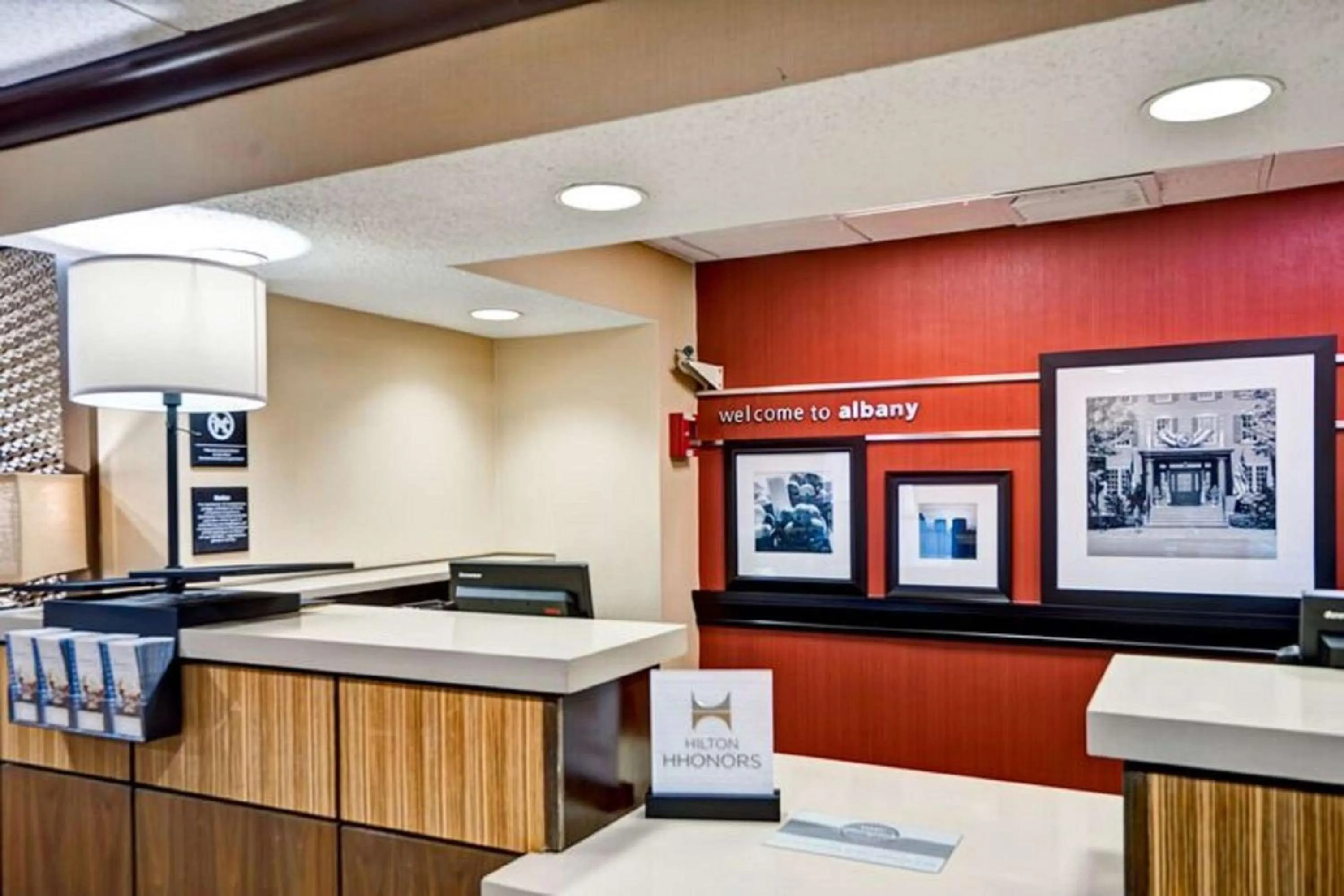 Lobby or reception in Hampton Inn Albany-Wolf Road