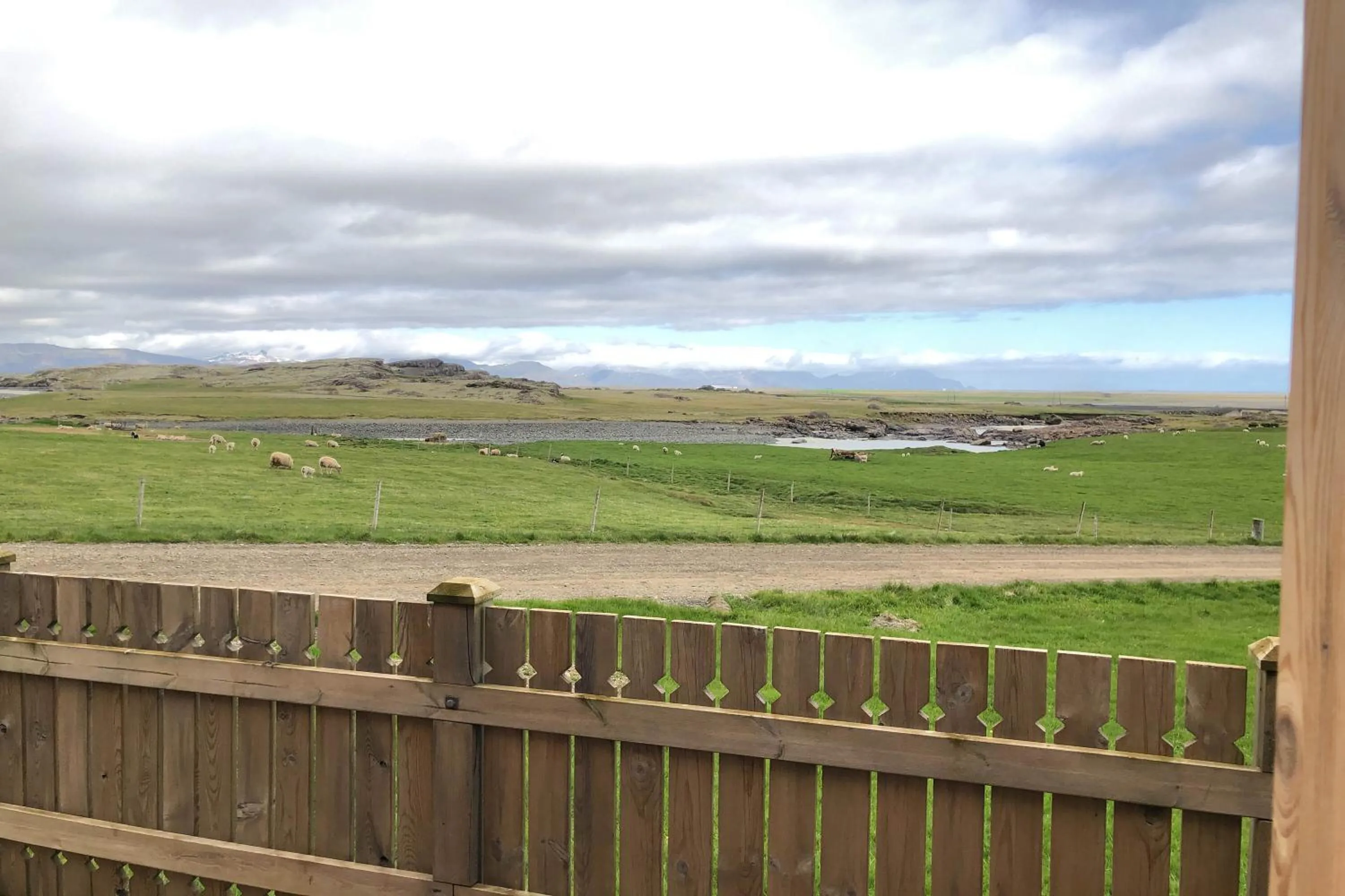 River view in Guesthouse Skálafell