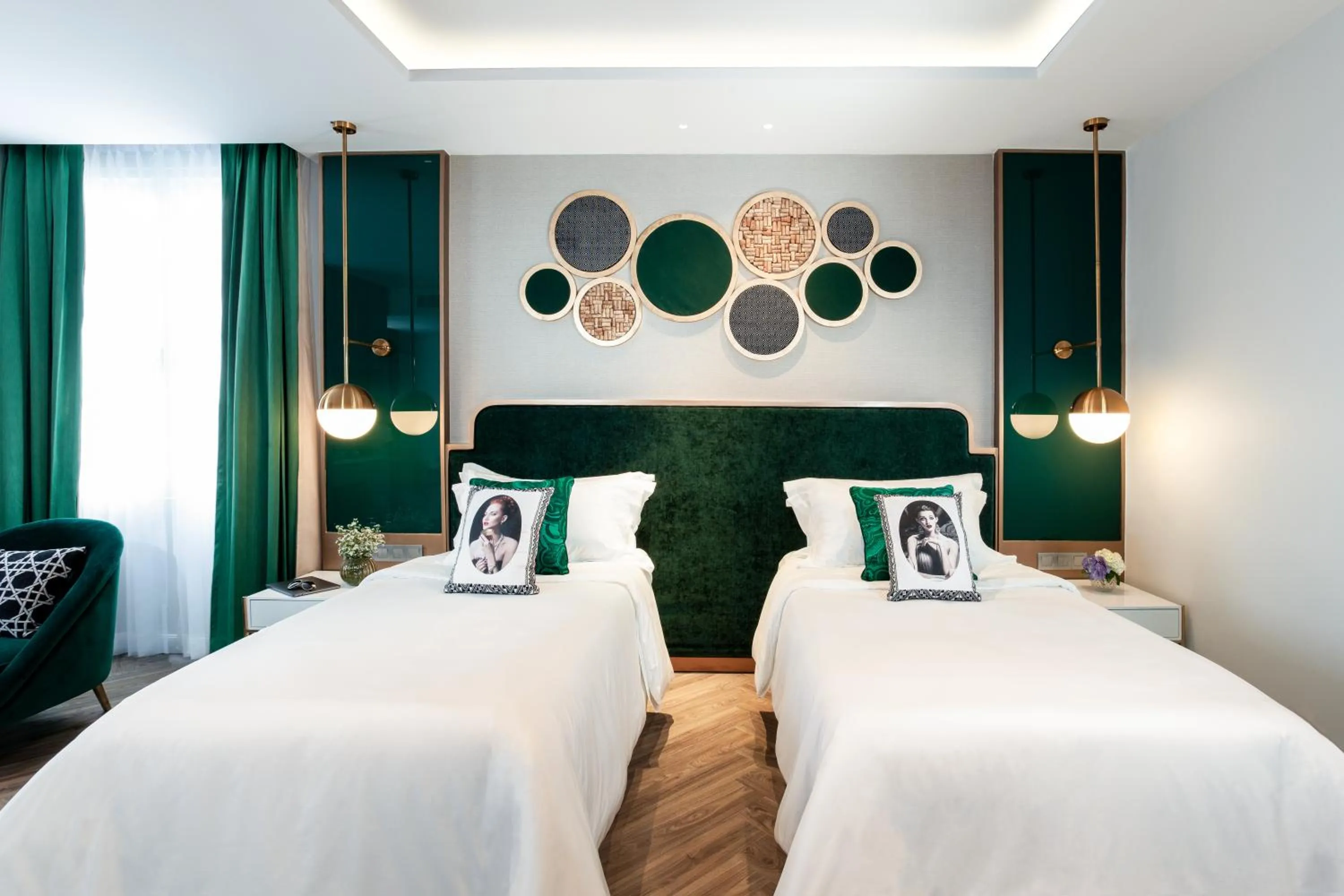 Bed in La Seine Hotel