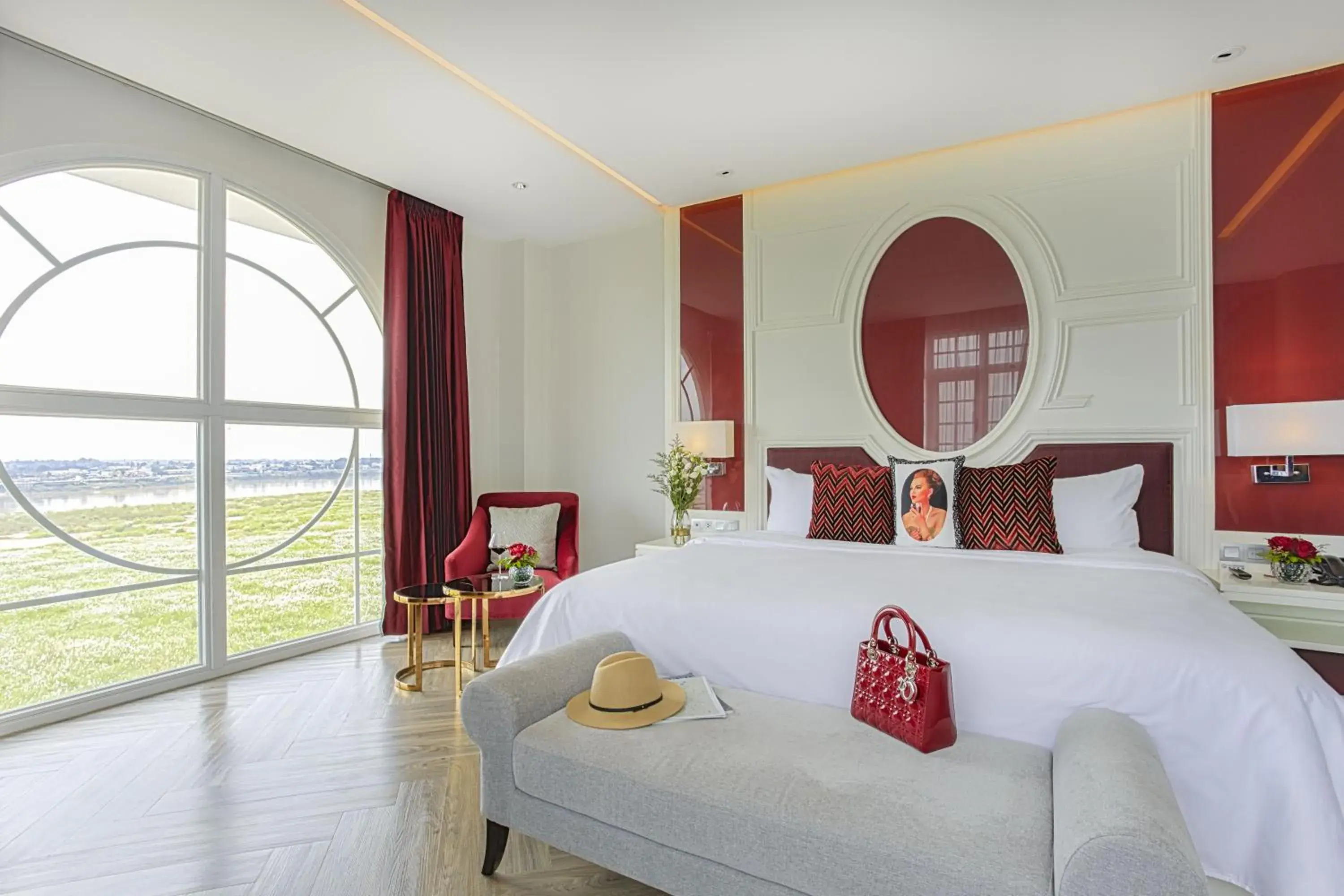 Photo of the whole room, Bed in La Seine Hotel Photo of the whole room, Bed in La Seine Hotel