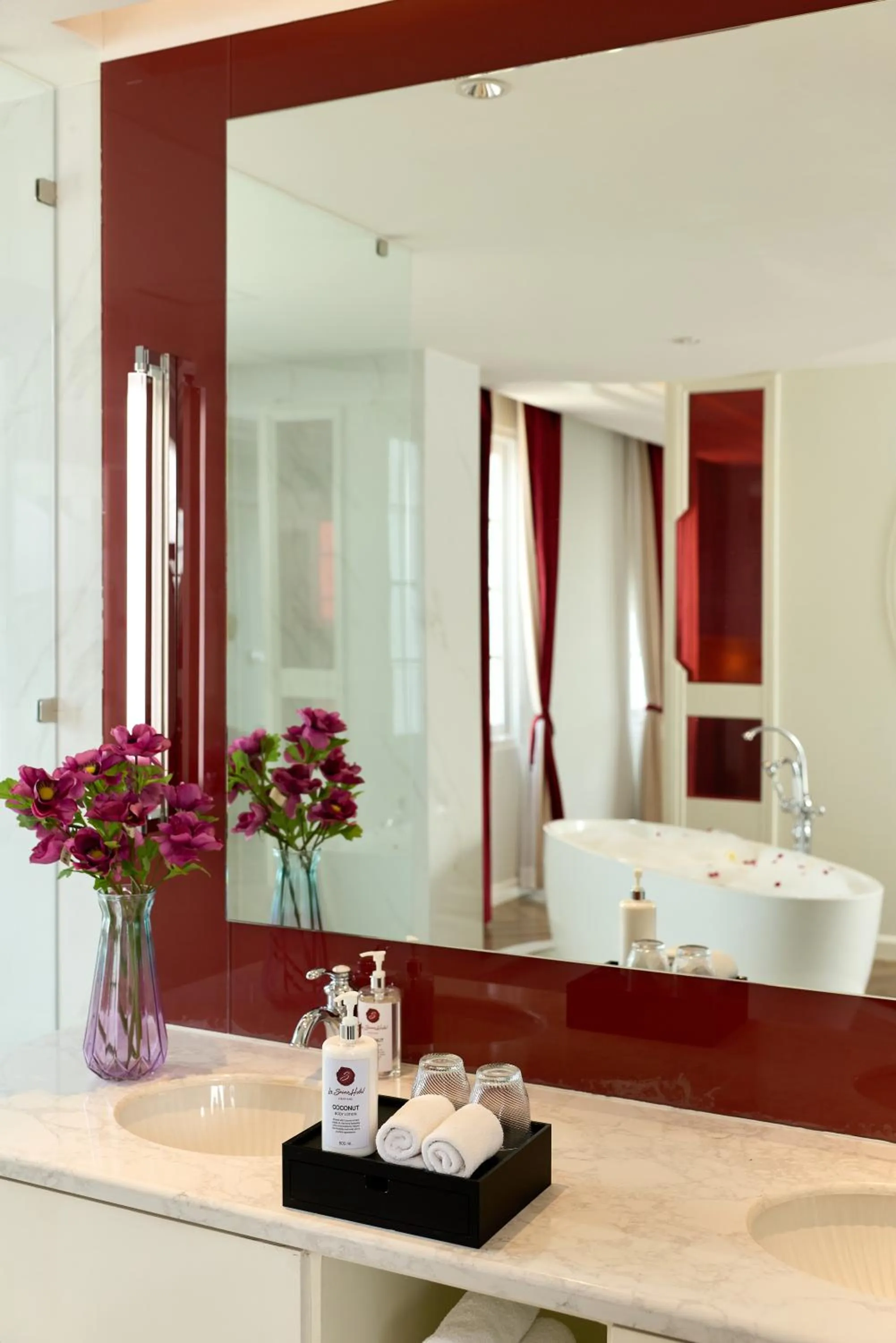 La Seine Boutique Hotel