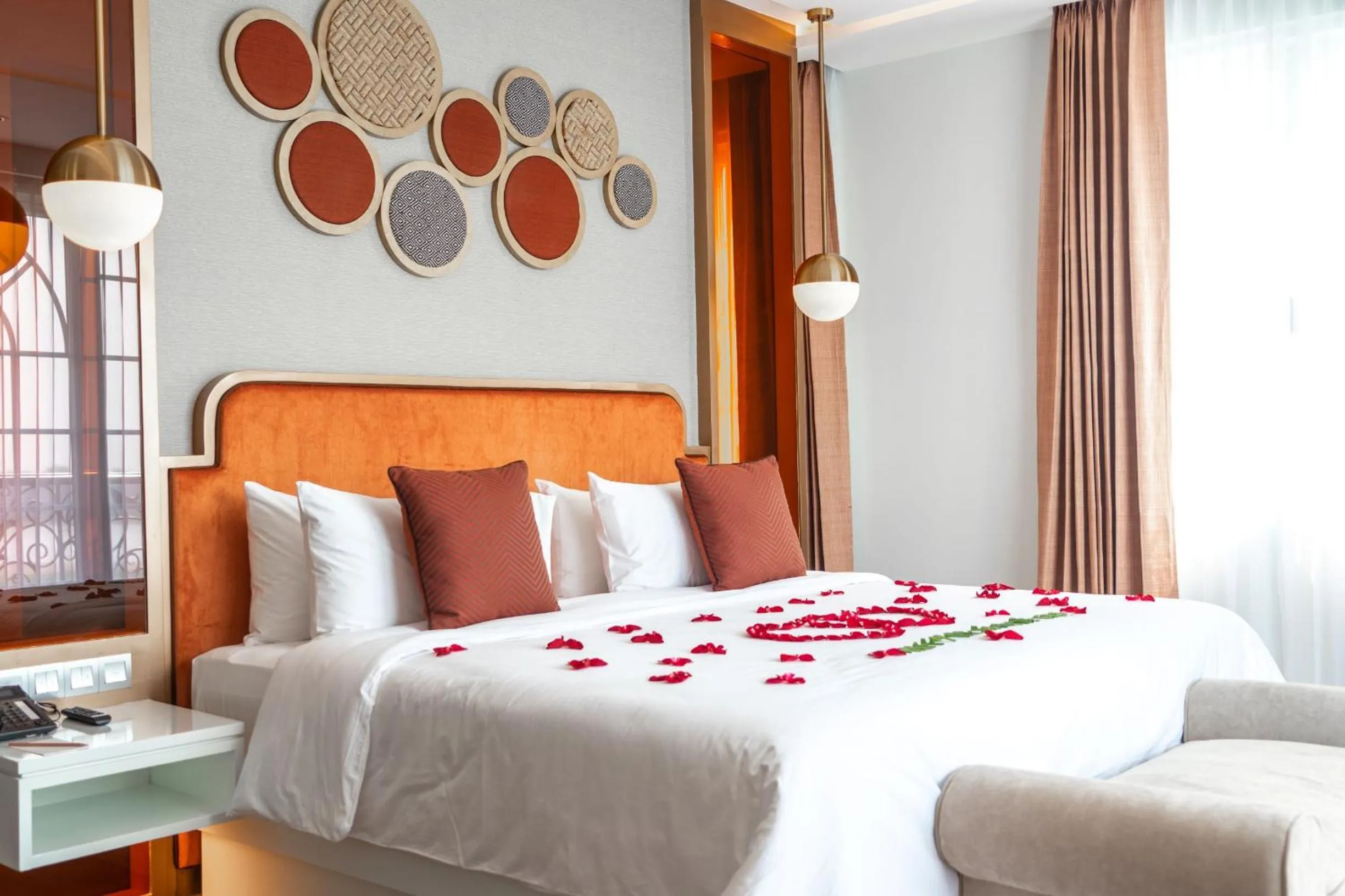 Bedroom, Bed in La Seine Hotel