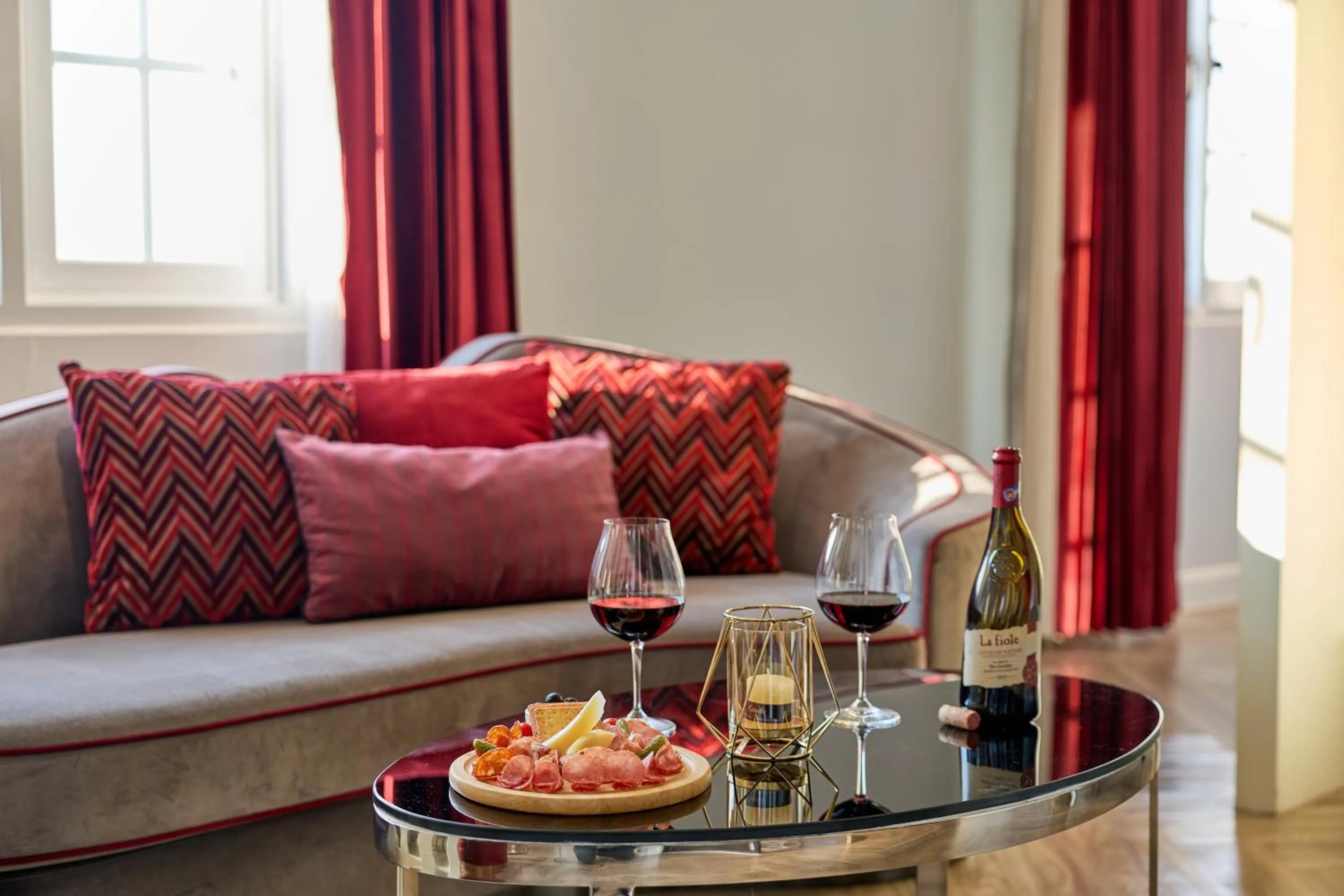 La Seine Boutique Hotel