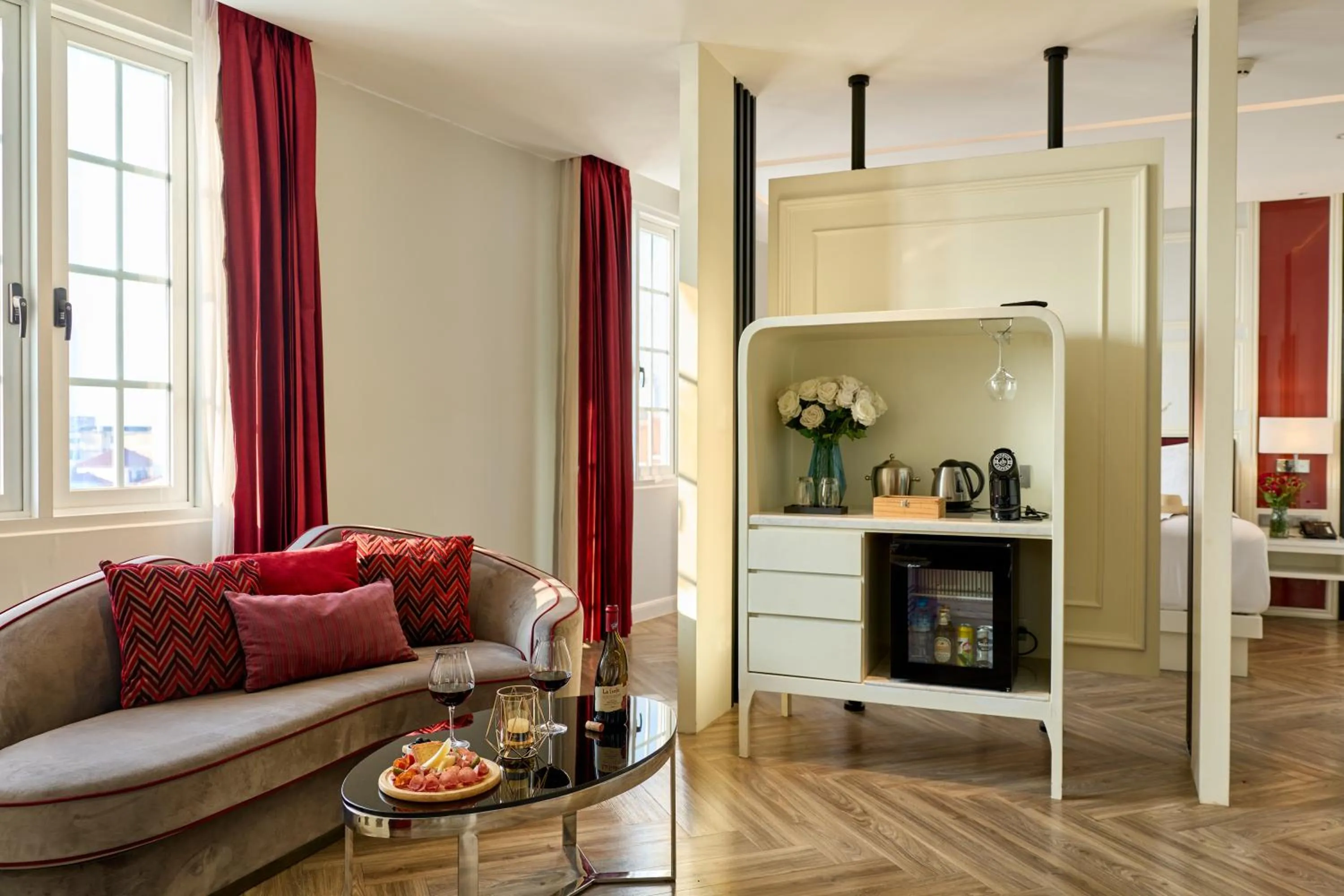 La Seine Boutique Hotel