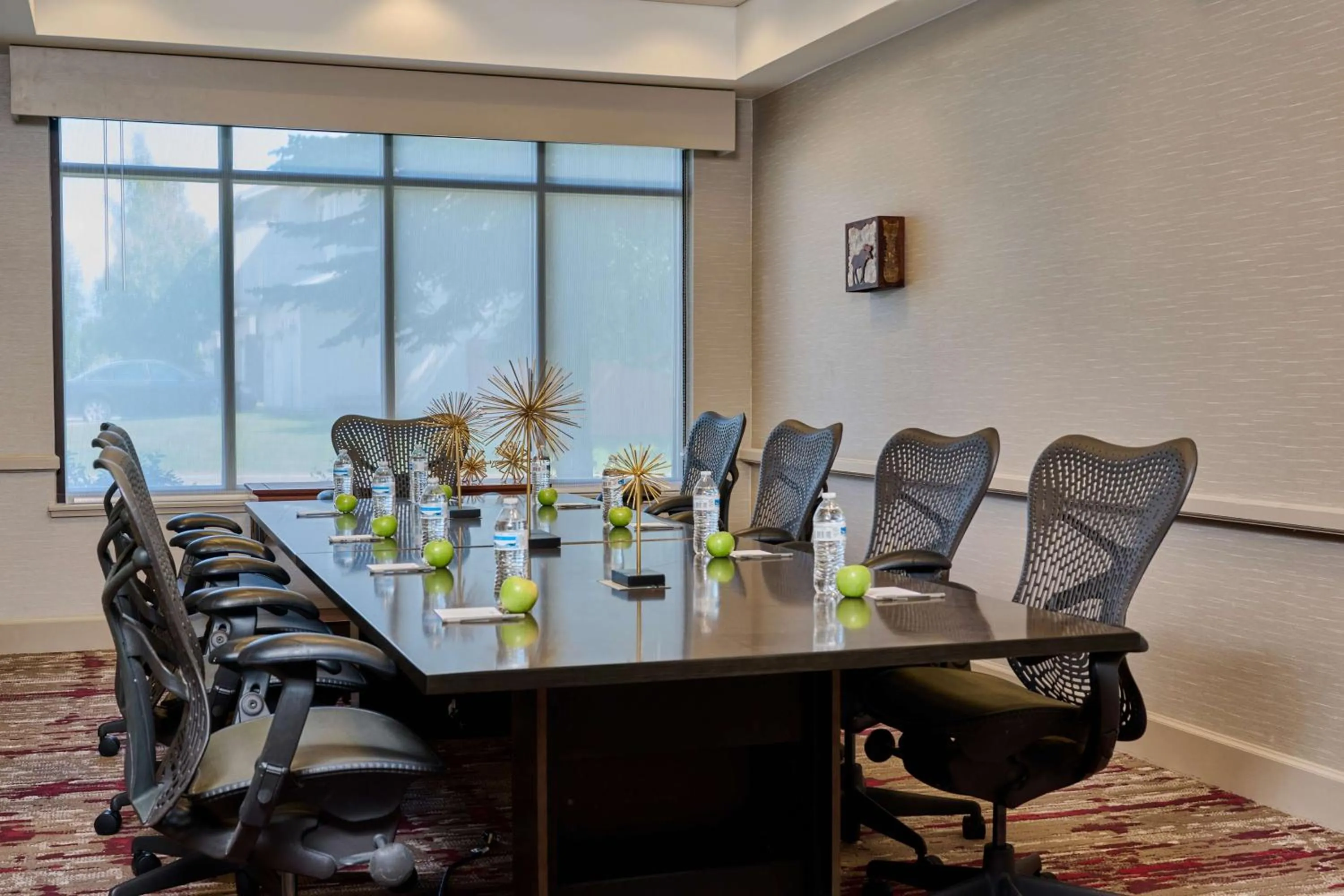 Meeting/conference room in Hilton Garden Inn Anchorage