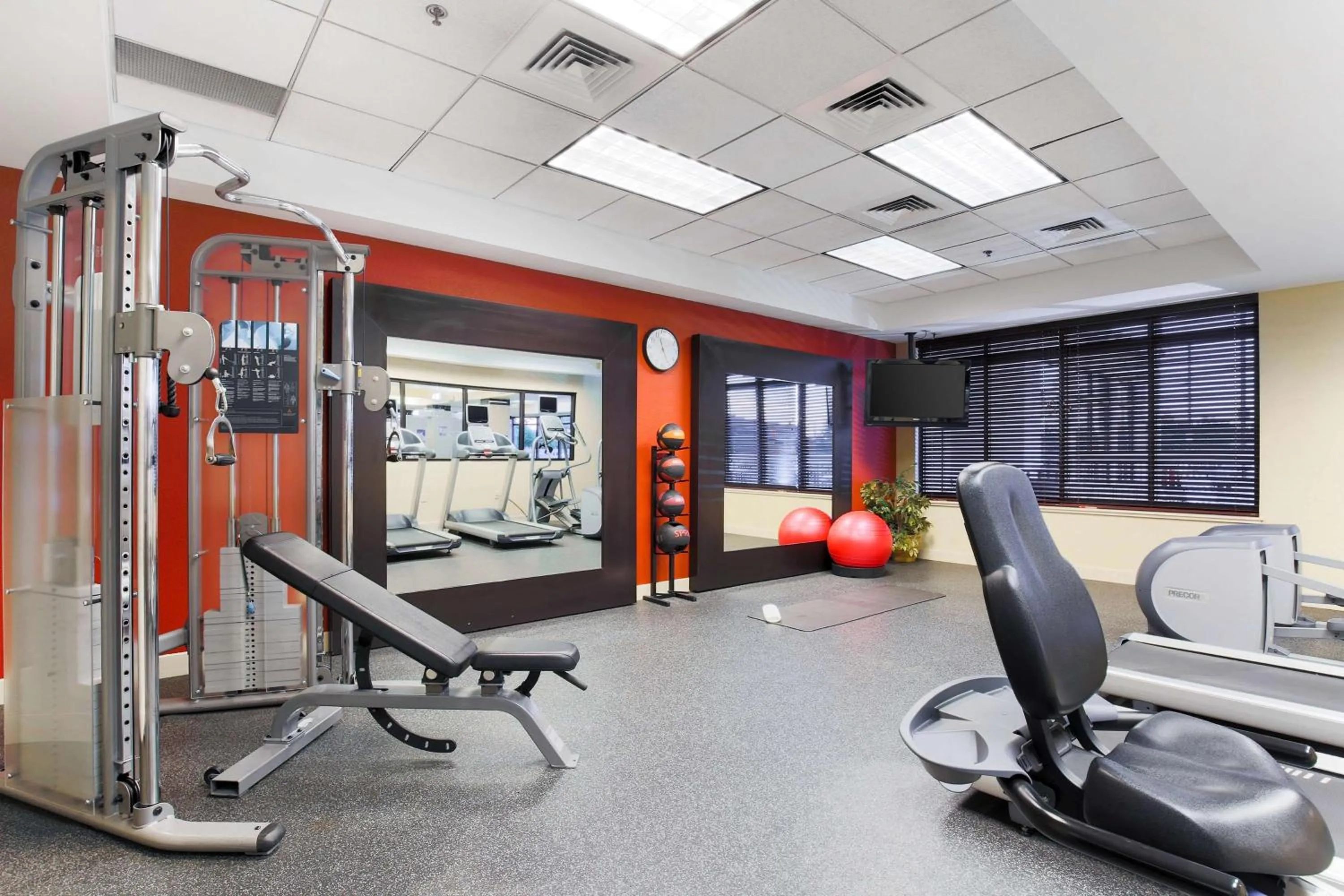 Fitness centre/facilities in Hilton Garden Inn Anchorage