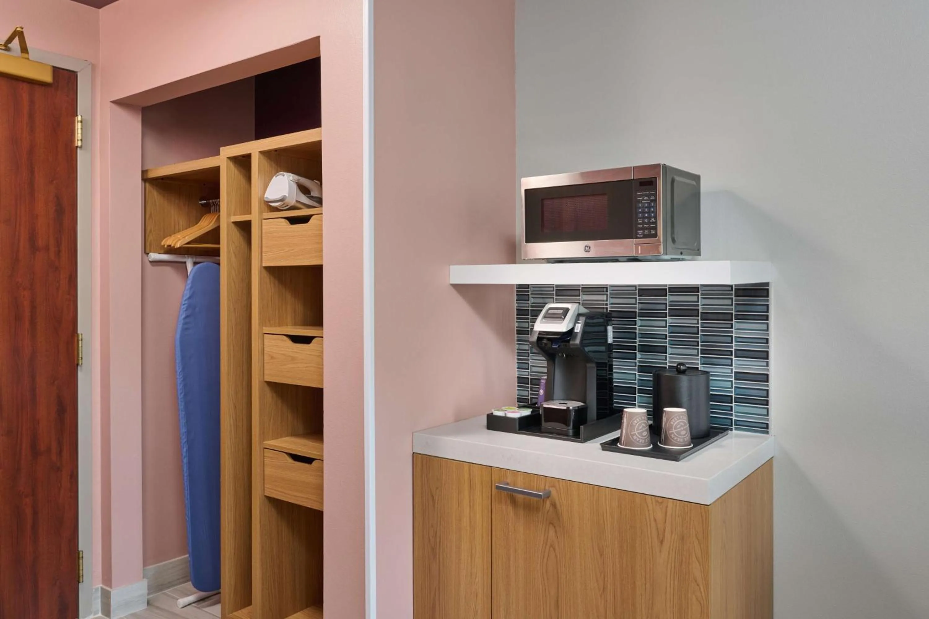 Bedroom in Hilton Garden Inn Anchorage