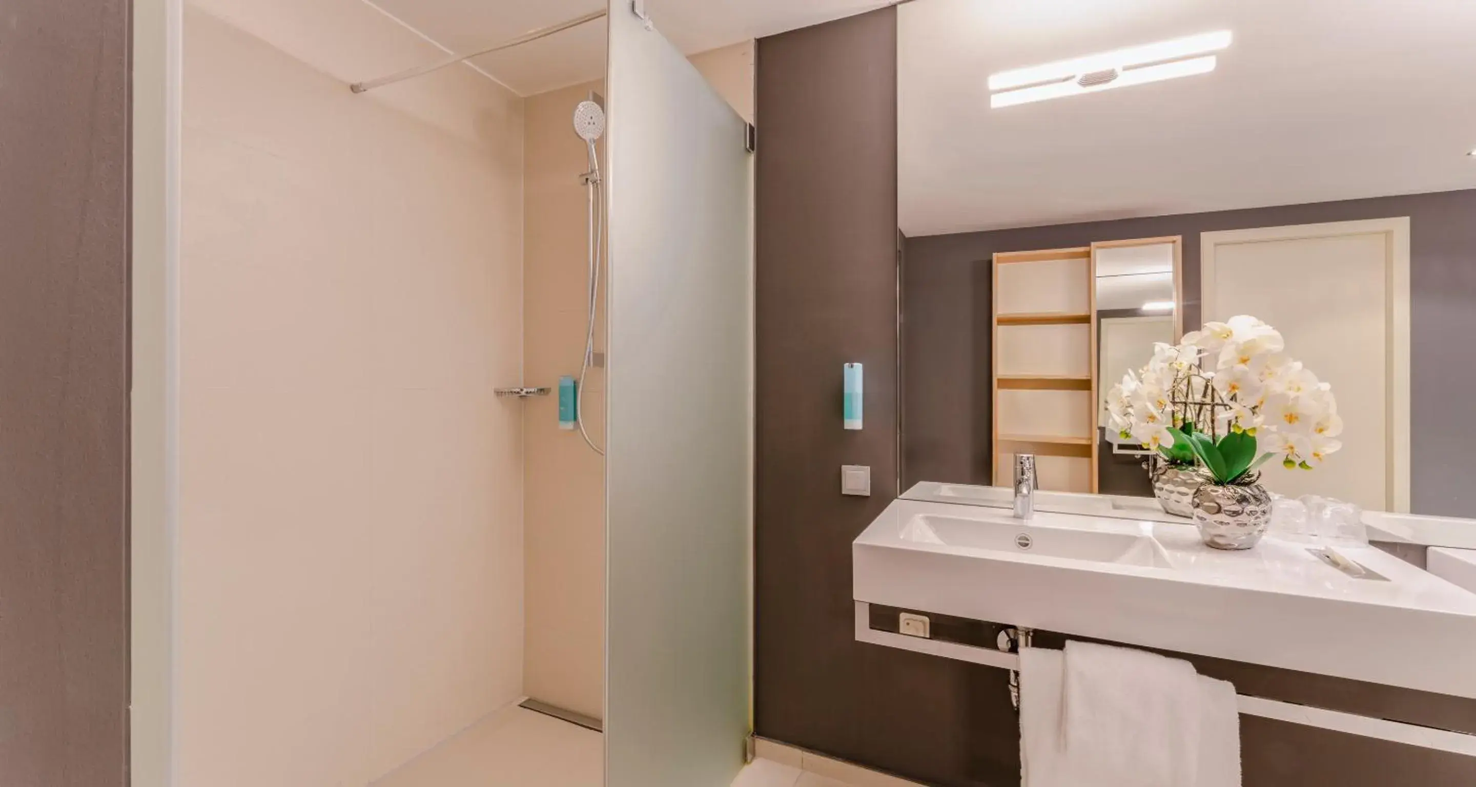 Bathroom in PLAZA INN Graz Bathroom in PLAZA INN Graz