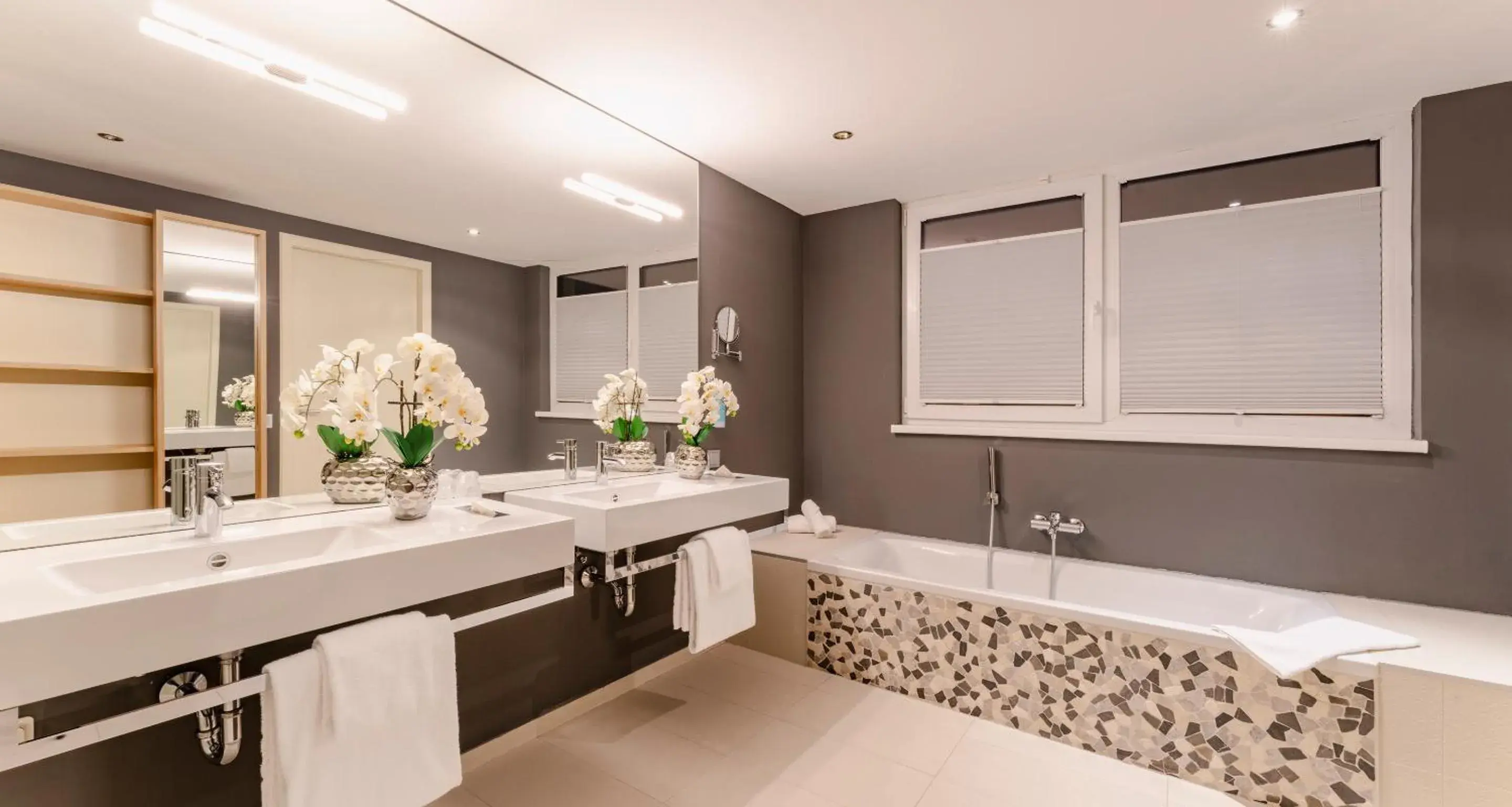 Bathroom in PLAZA INN Graz Bathroom in PLAZA INN Graz