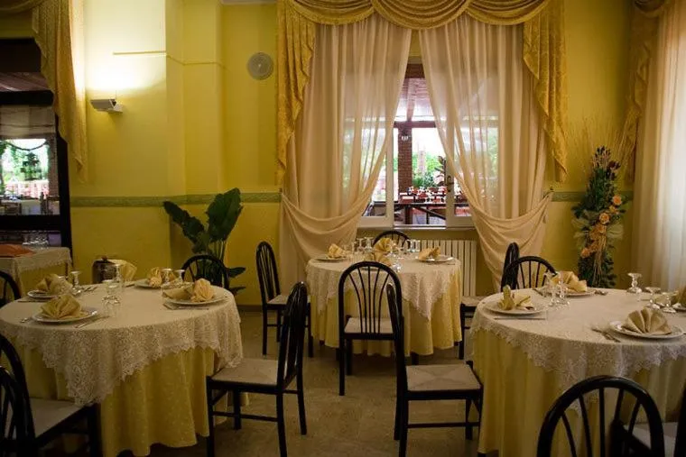 Dining area in Hotel Ristorante Solari