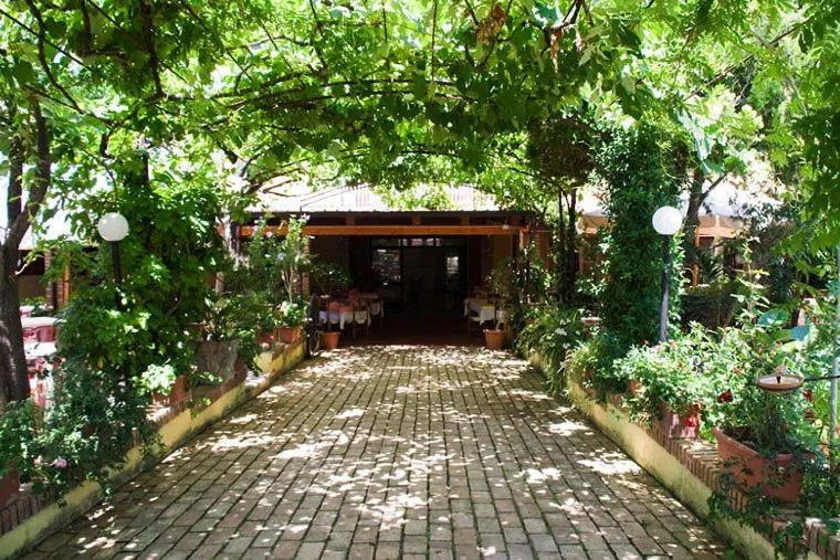 Garden view in Hotel Ristorante Solari