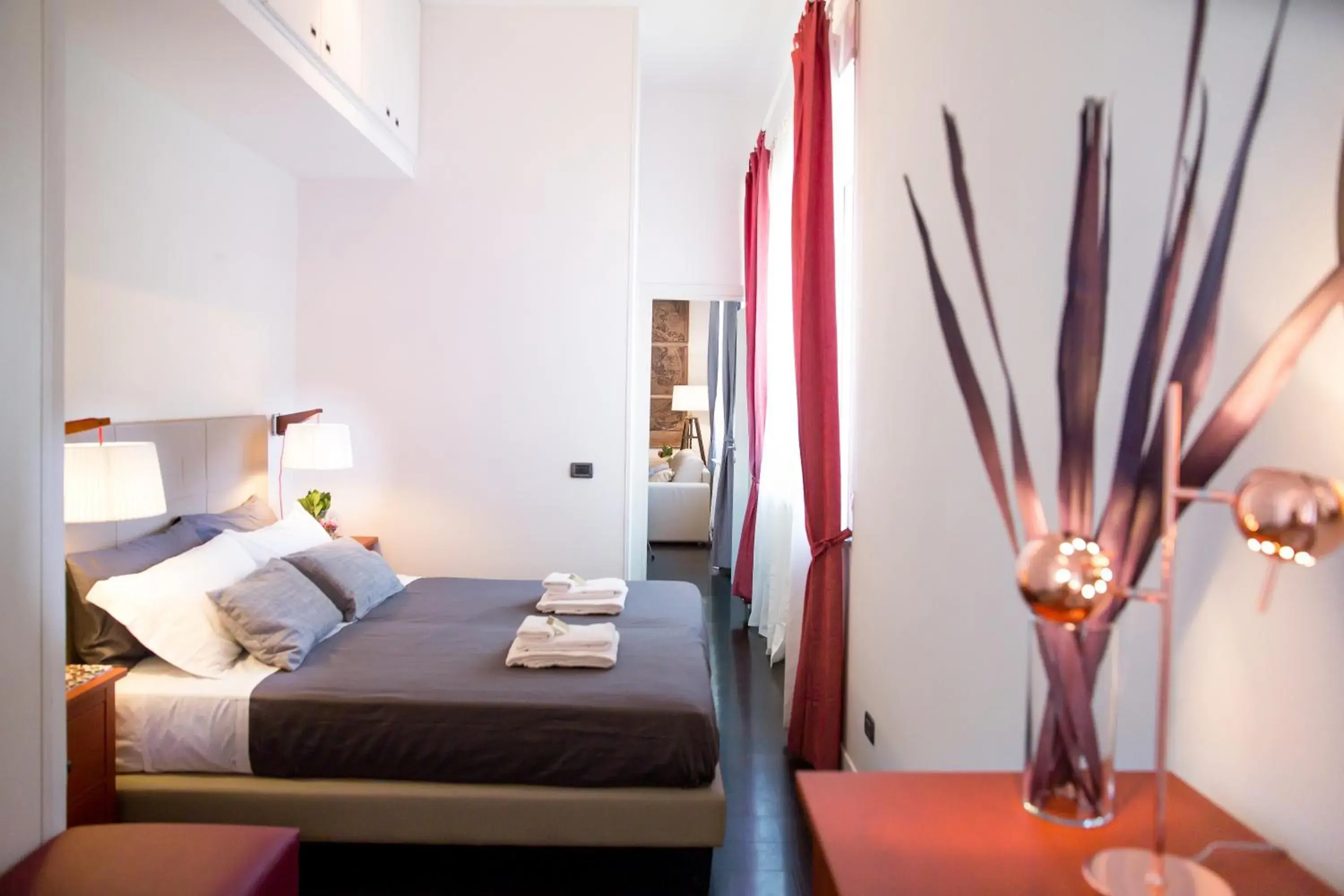 Two-Bedroom Apartment in Rent in Rome - IV Novembre Two-Bedroom Apartment in Rent in Rome - IV Novembre