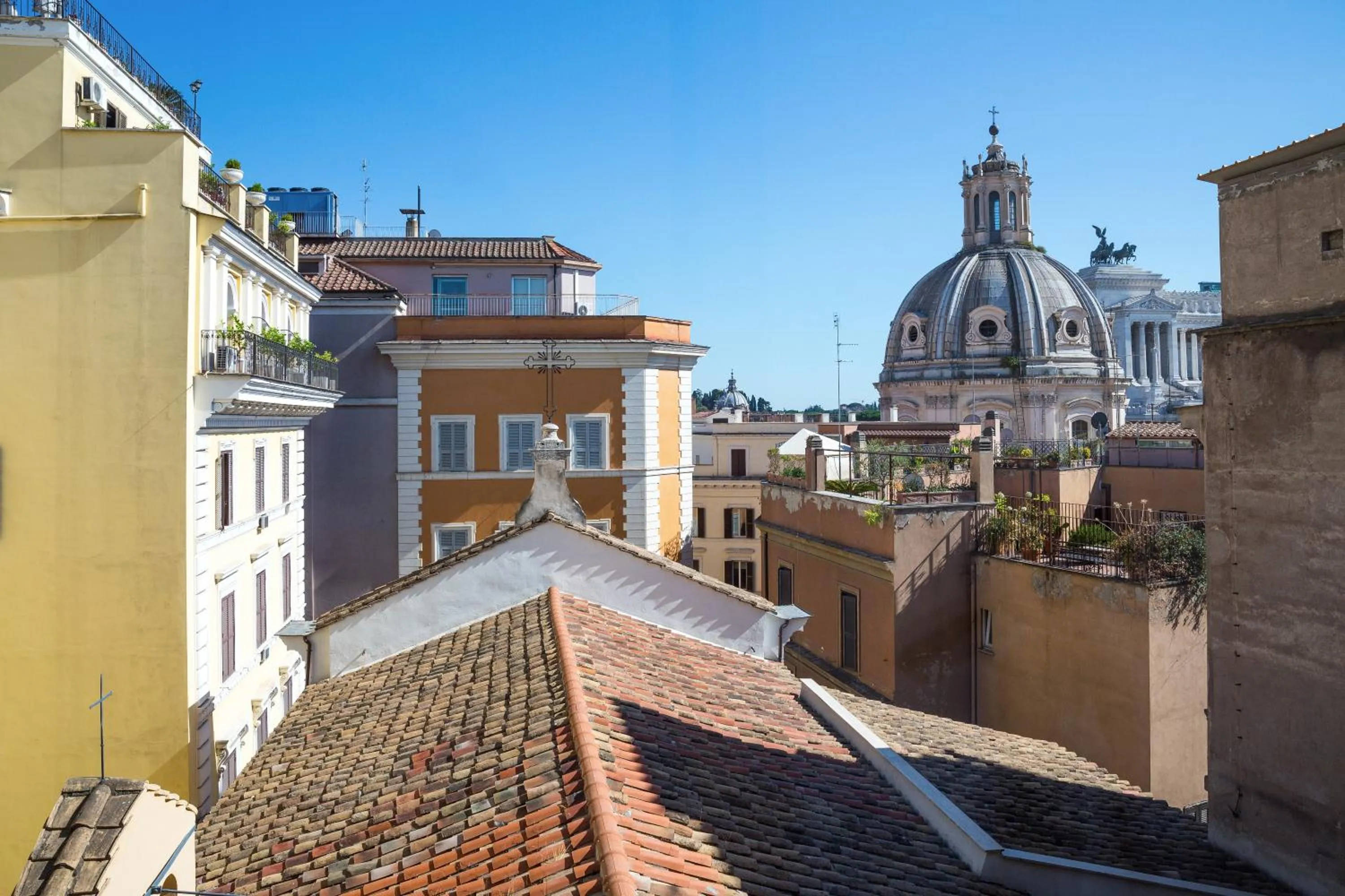 Property building in Rent in Rome - IV Novembre