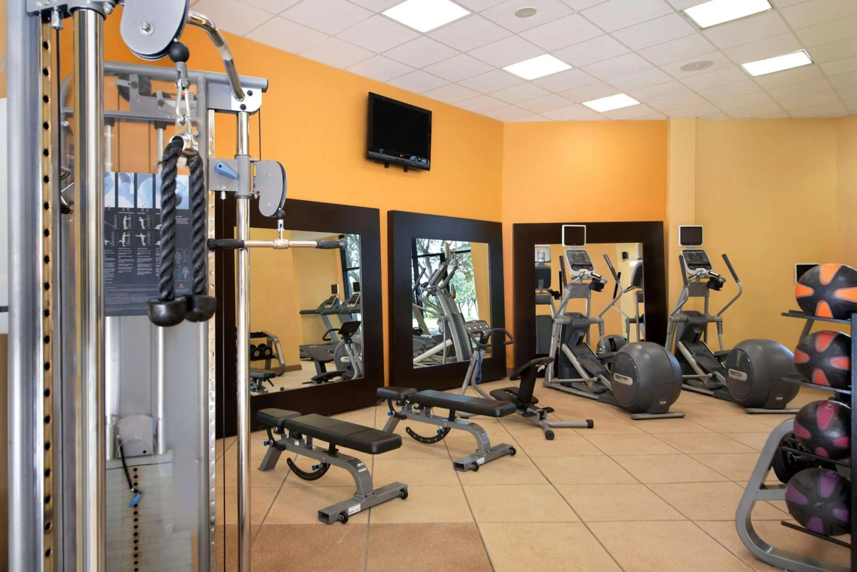 Fitness centre/facilities in Embassy Suites Boca Raton