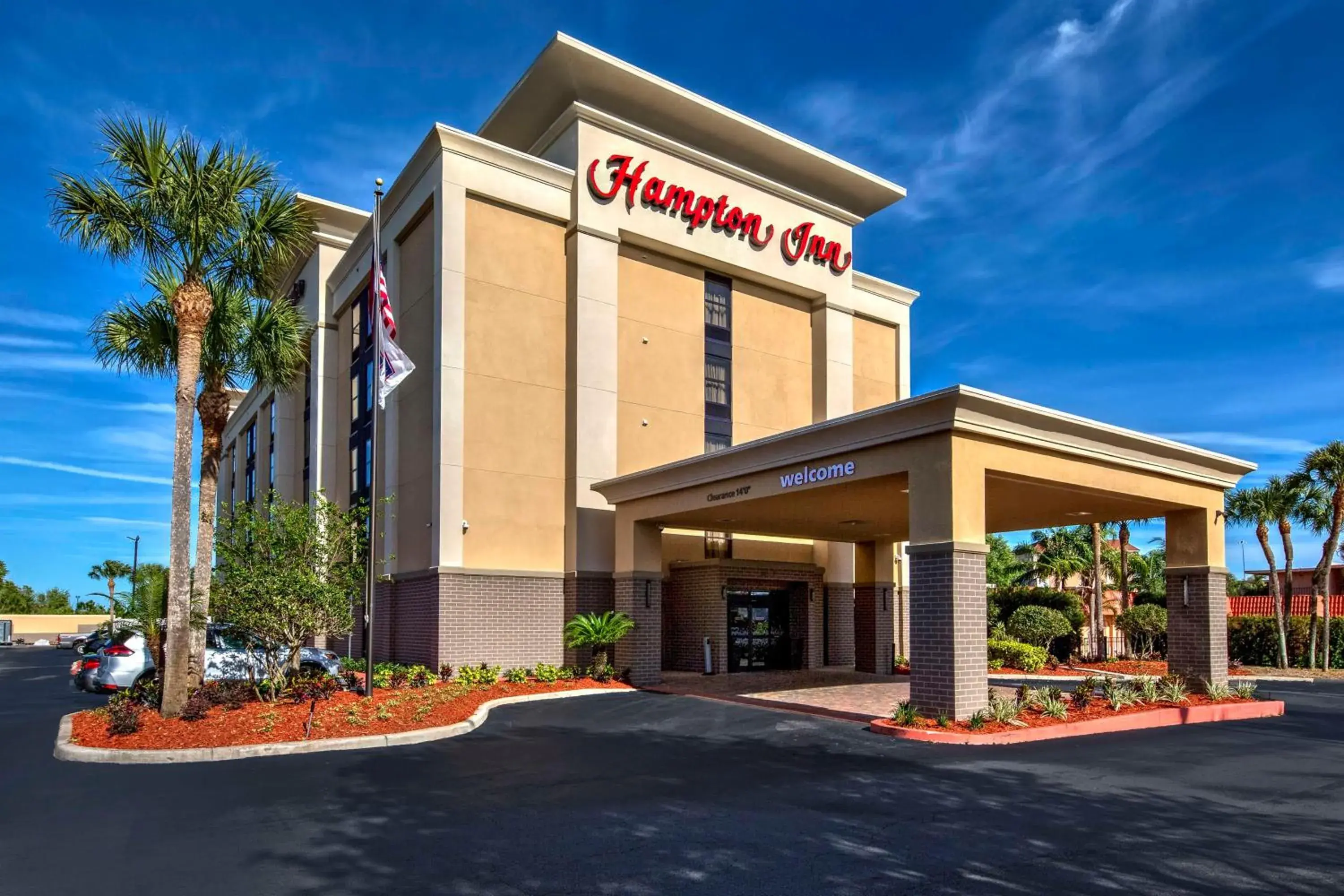 Property building in Hampton Inn Orlando-Maingate South Property building in Hampton Inn Orlando-Maingate South