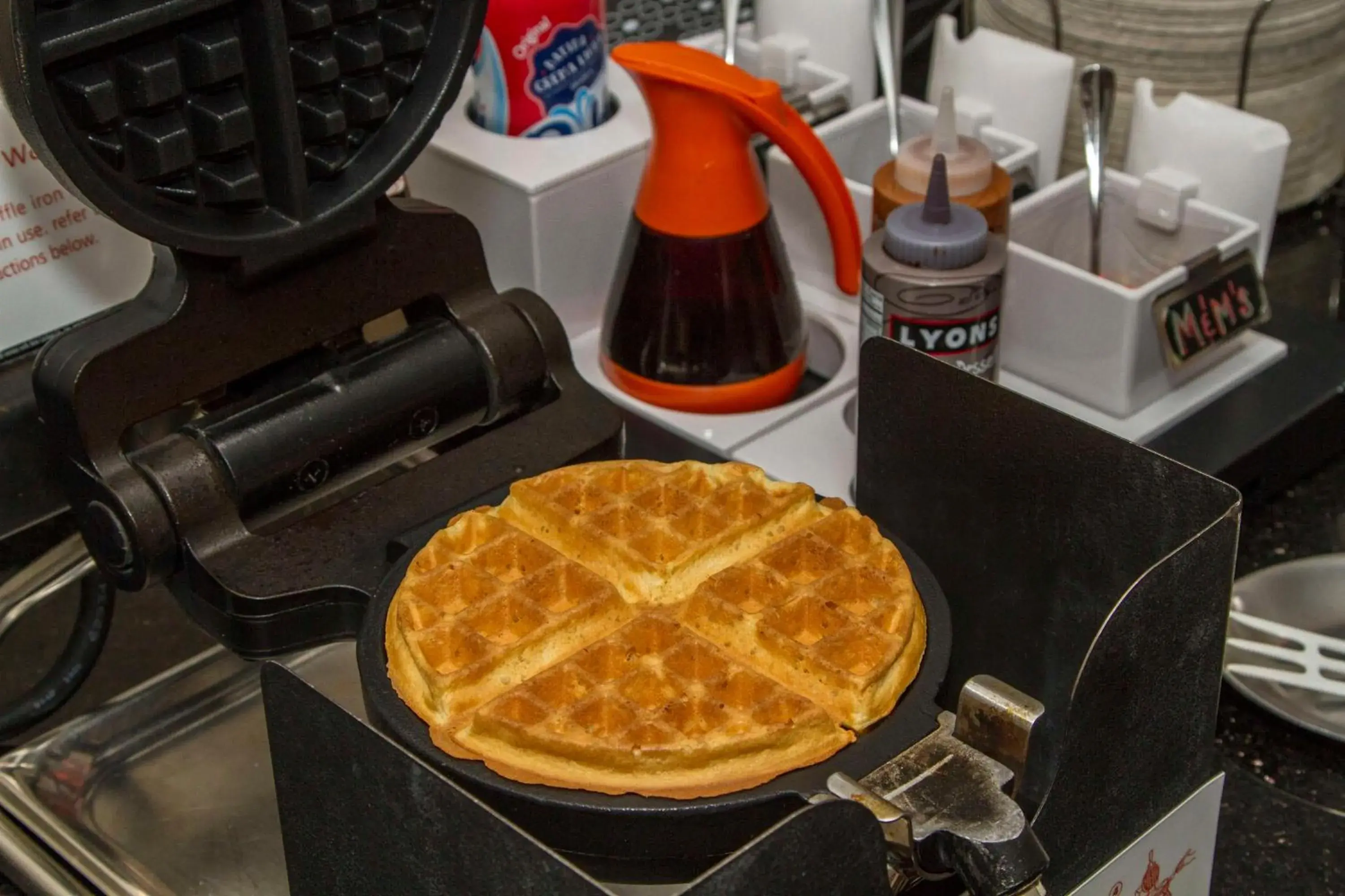 Restaurant/places to eat in Hampton Inn Orlando-Maingate South Restaurant/places to eat in Hampton Inn Orlando-Maingate South