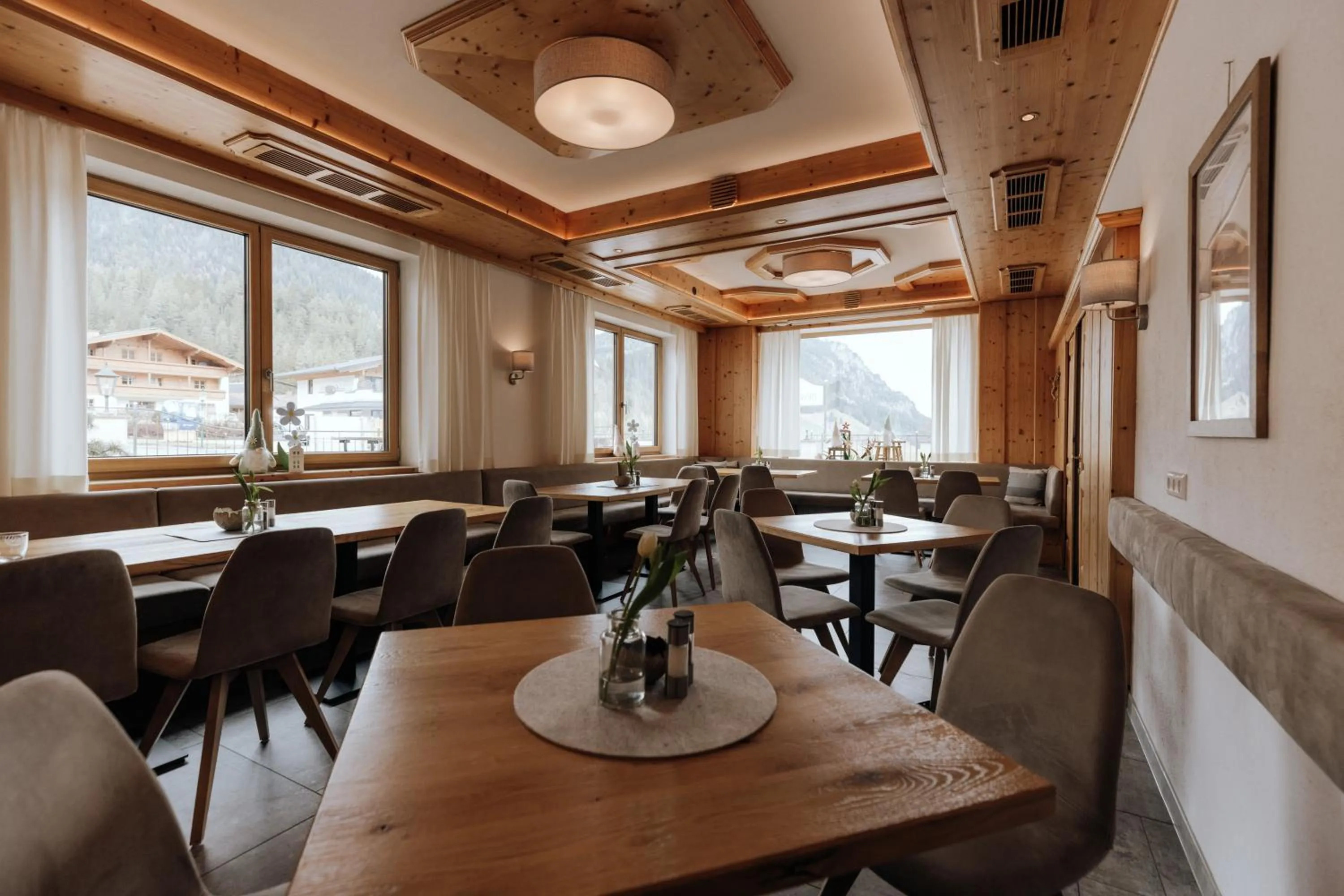 Restaurant/places to eat in FORSTAUERWiRT Hotel & Restaurant
