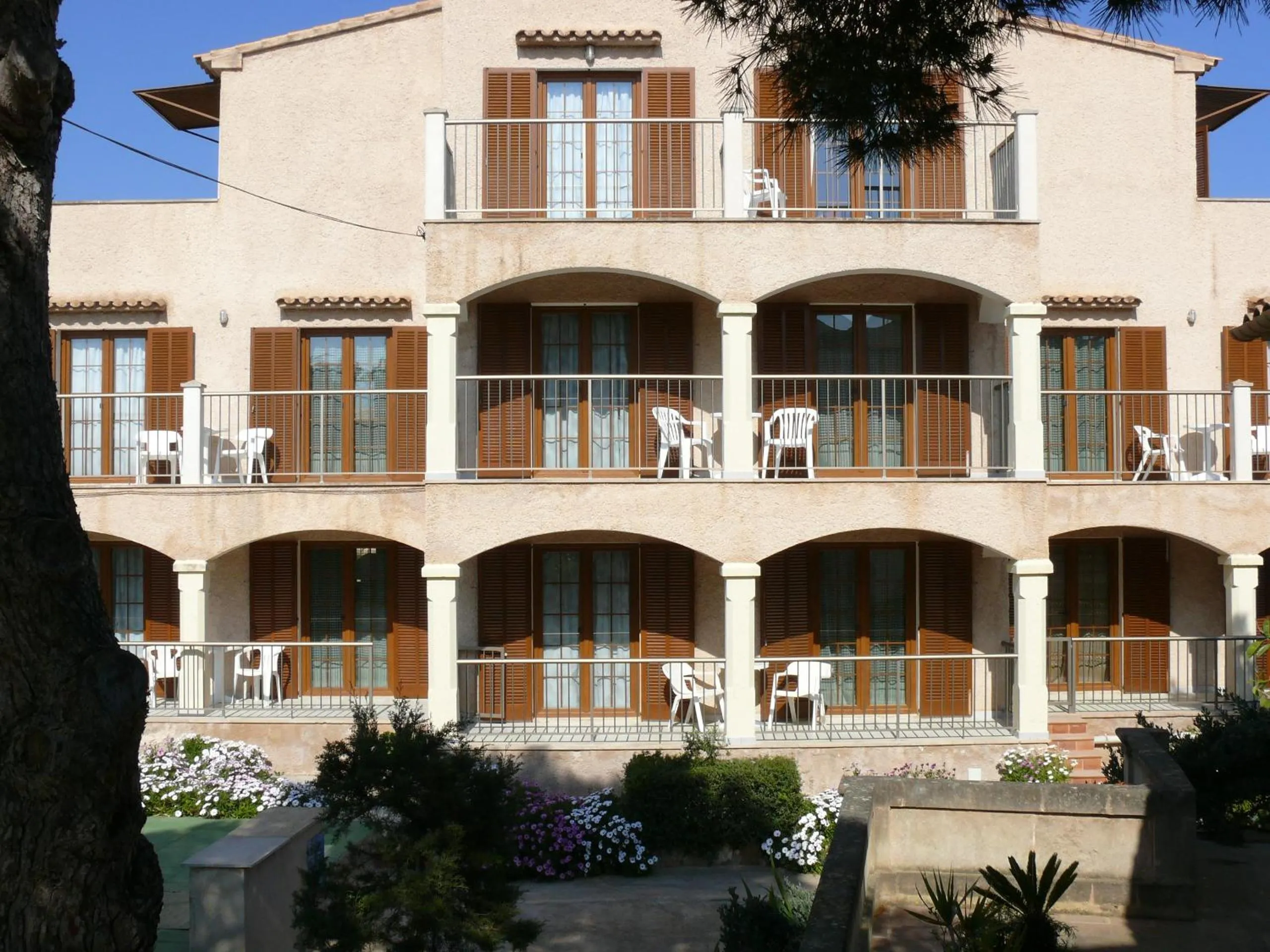 Facade/entrance in Apartamentos Villa Primera