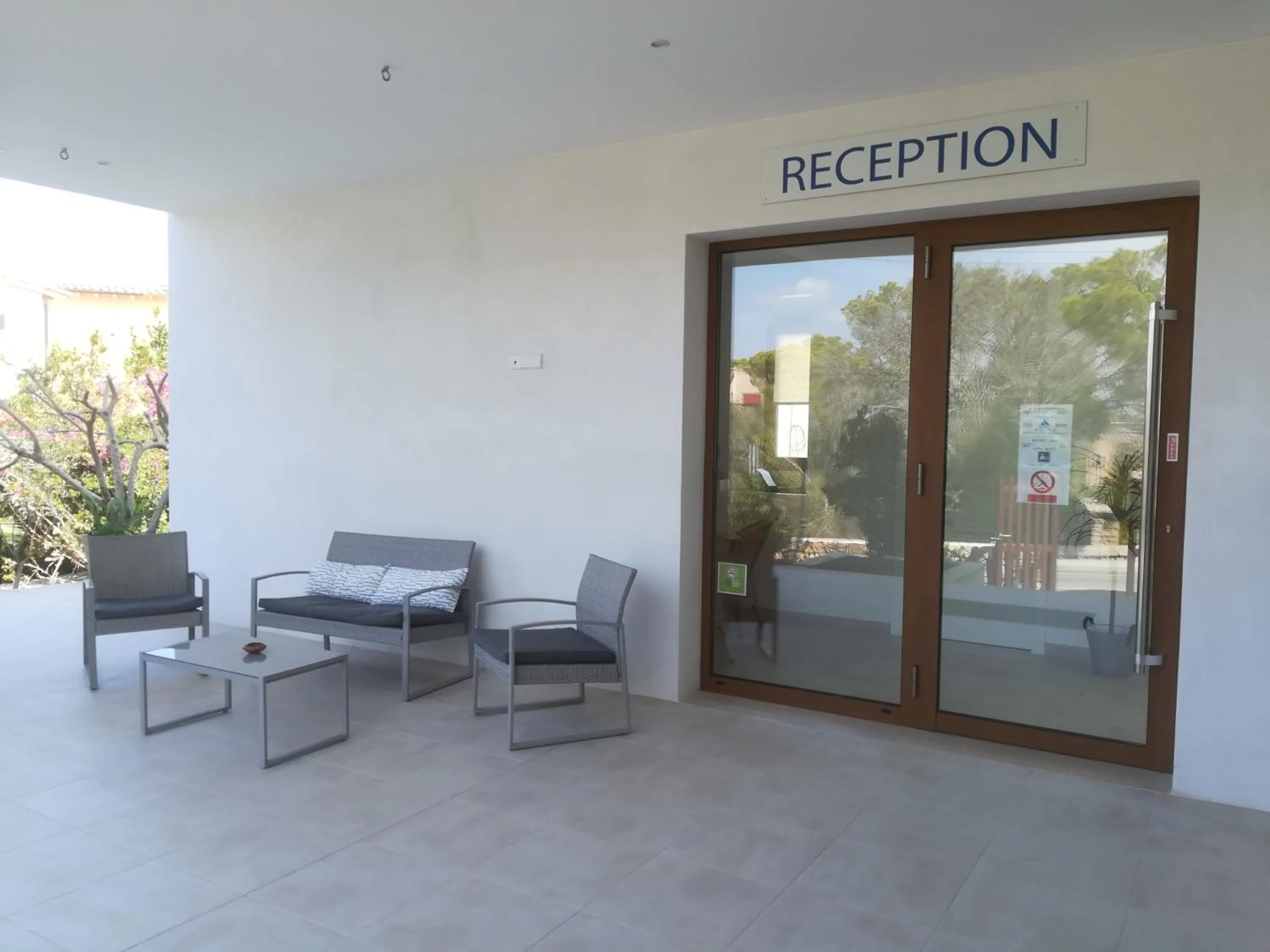 Facade/entrance in Apartamentos Villa Primera