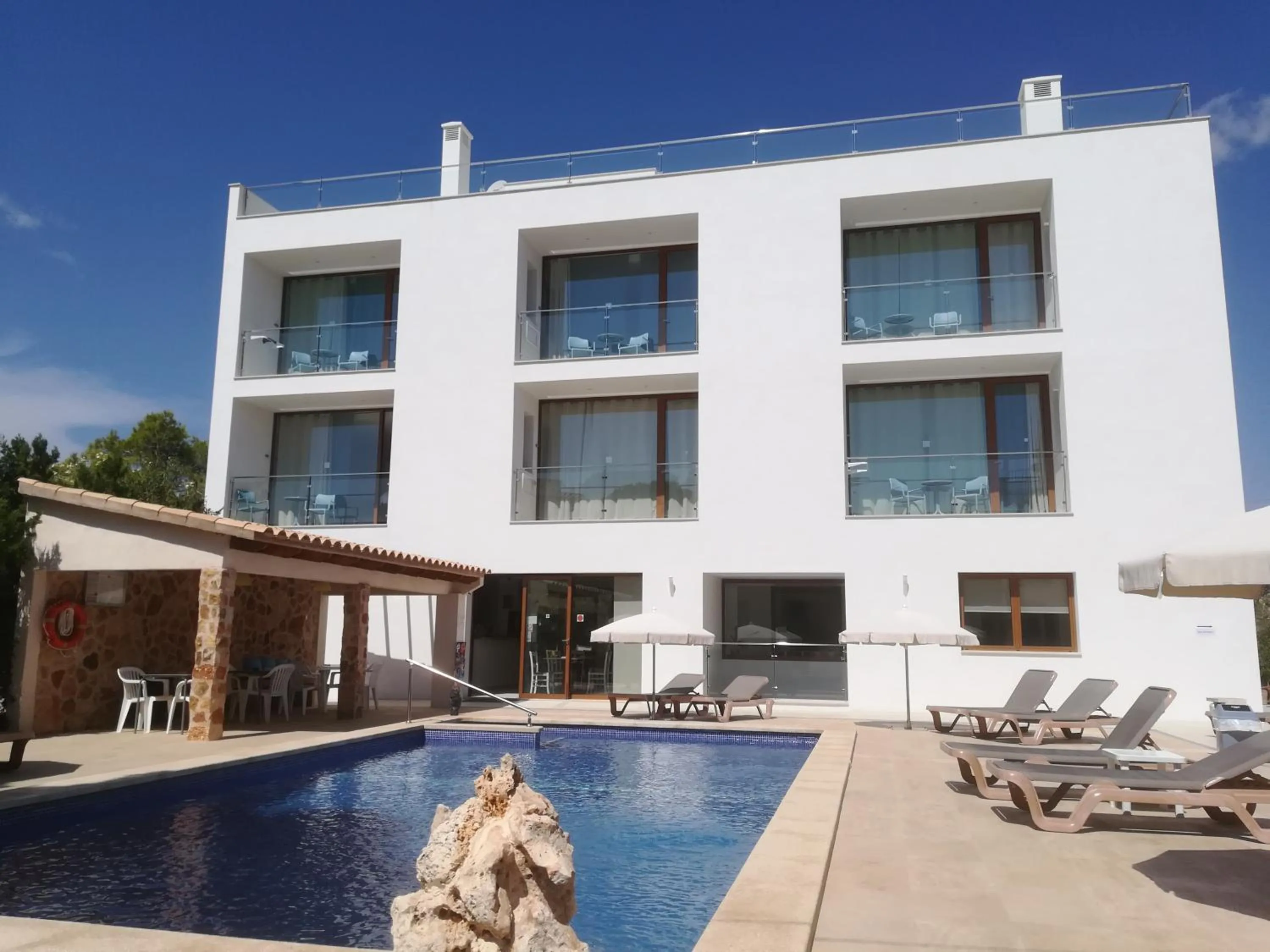 Pool view in Apartamentos Villa Primera