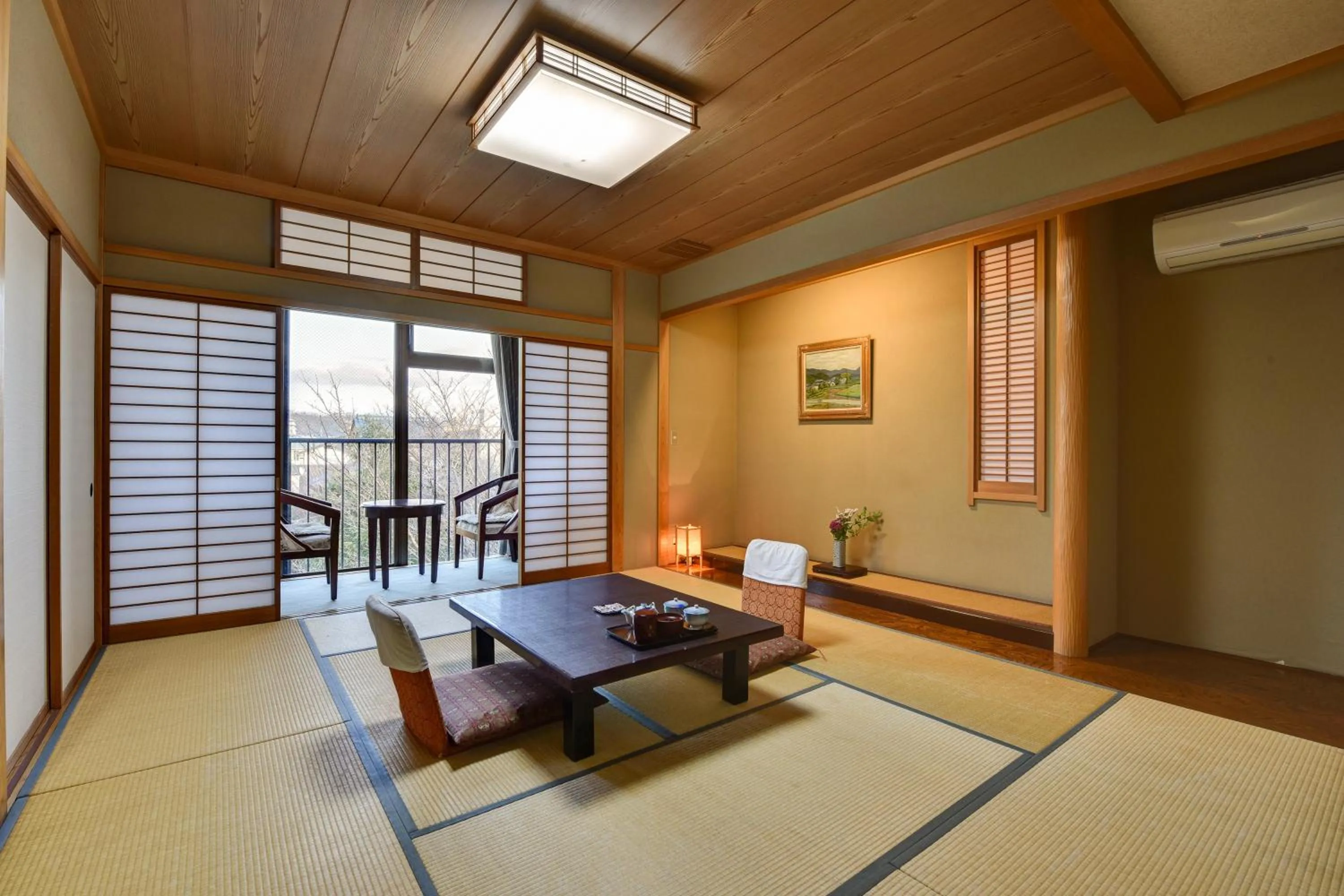 Photo of the whole room in Rakusuien