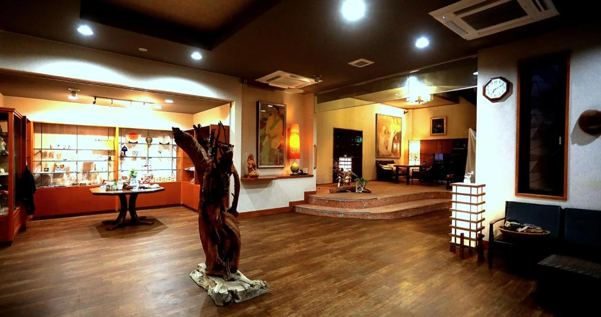 Lobby or reception in Rakusuien