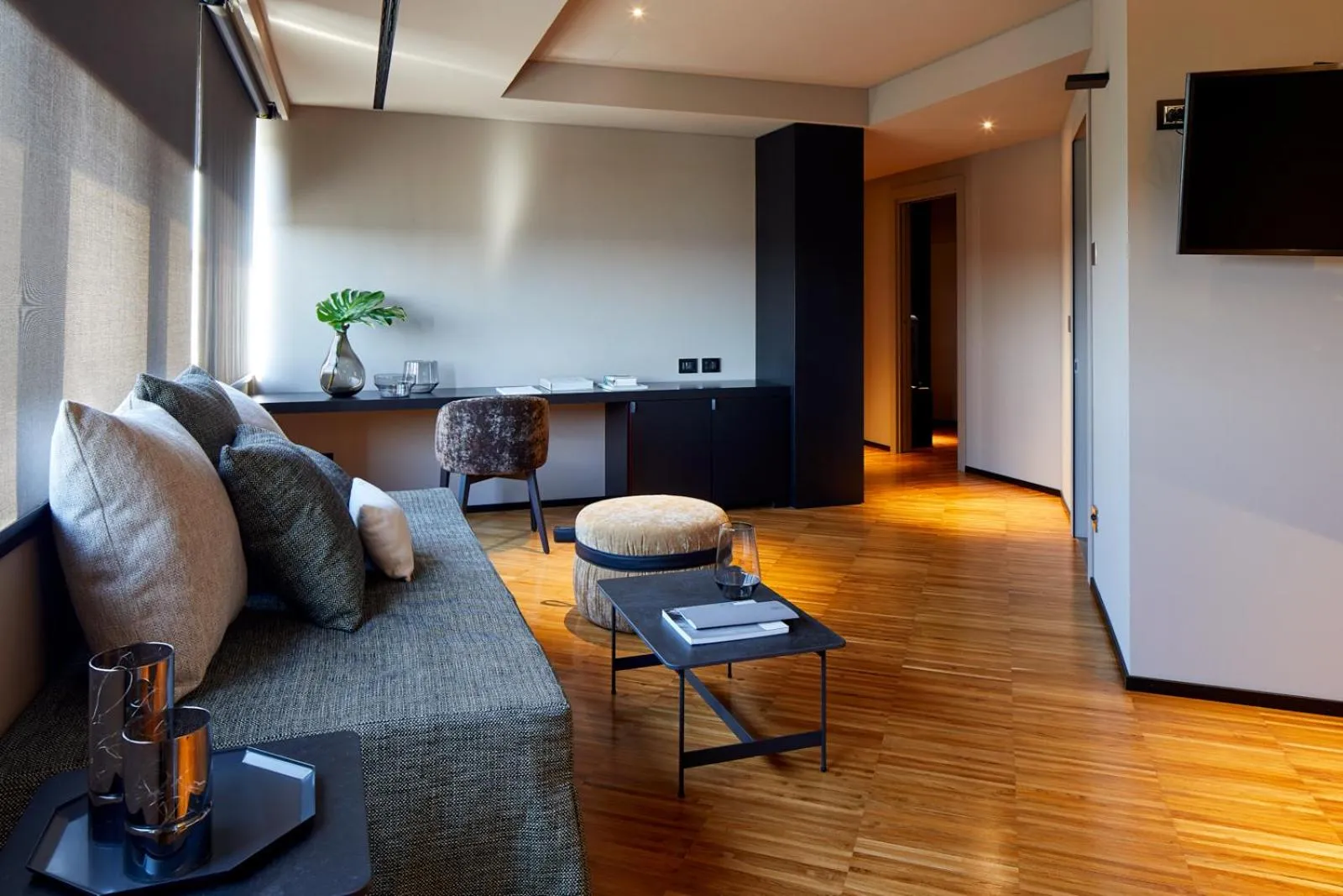 Seating area in Delparco Hotel