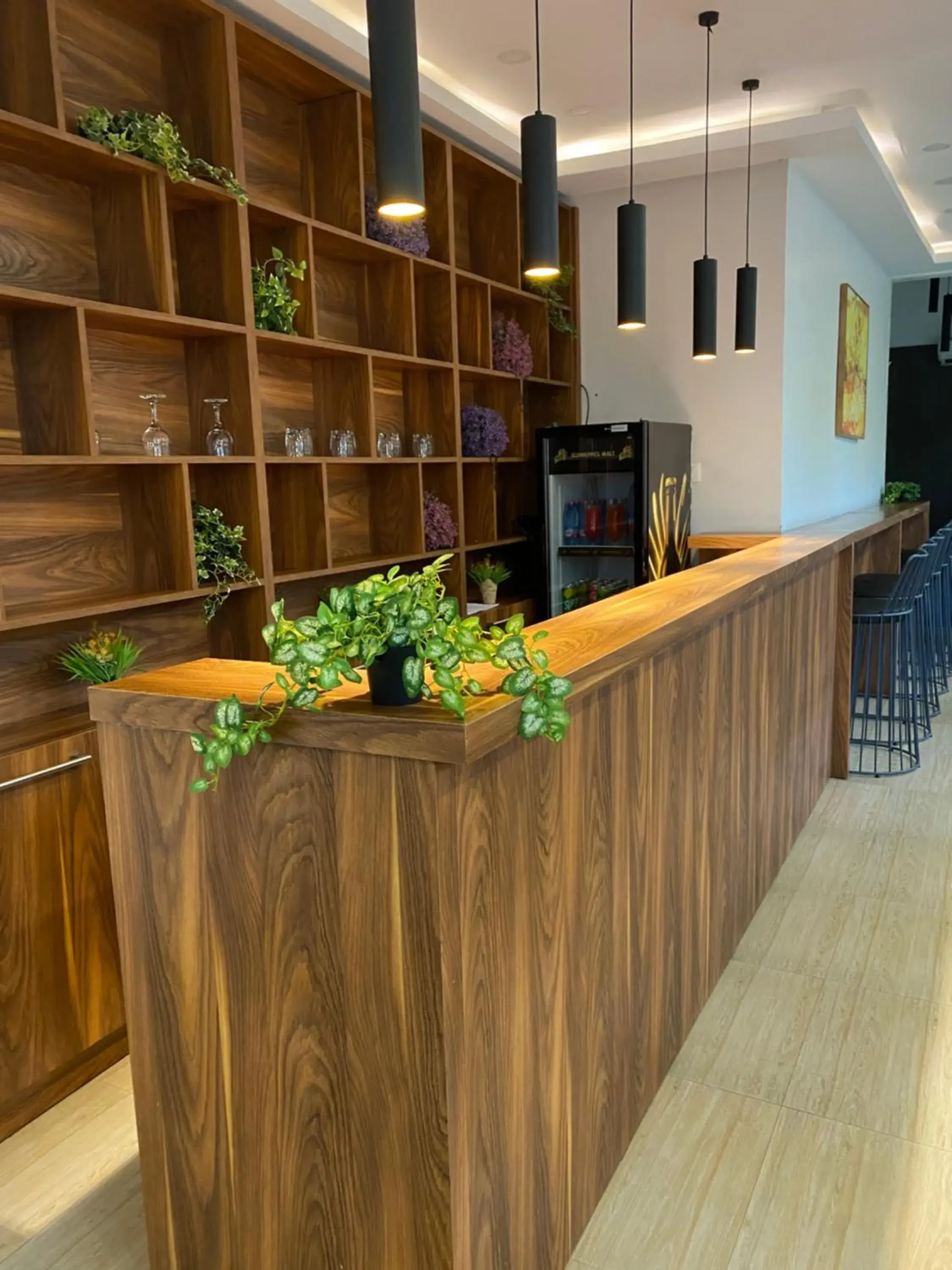 Restaurant/places to eat in The Cabin Hotel Restaurant/places to eat in The Cabin Hotel