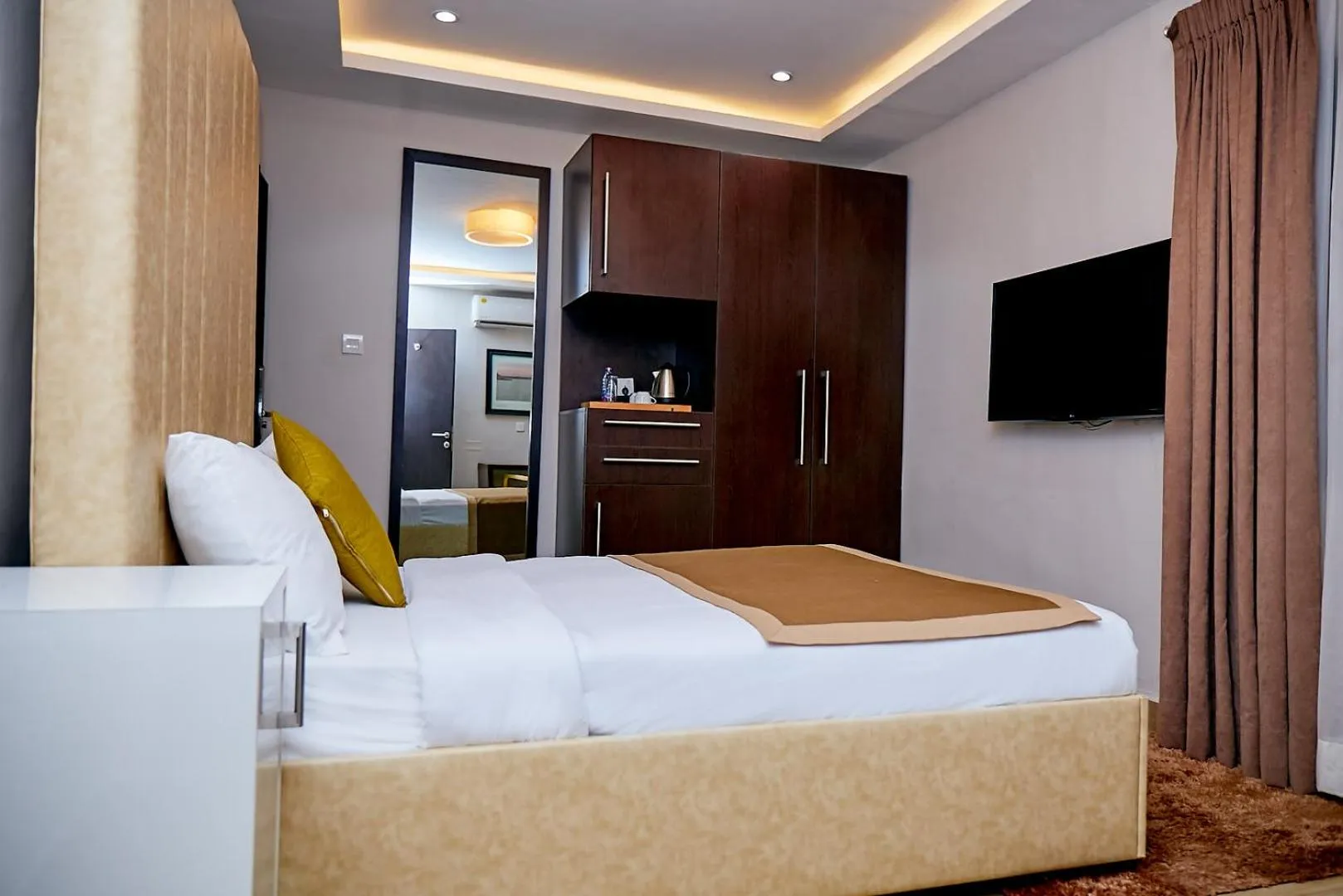 Bed in The Cabin Hotel