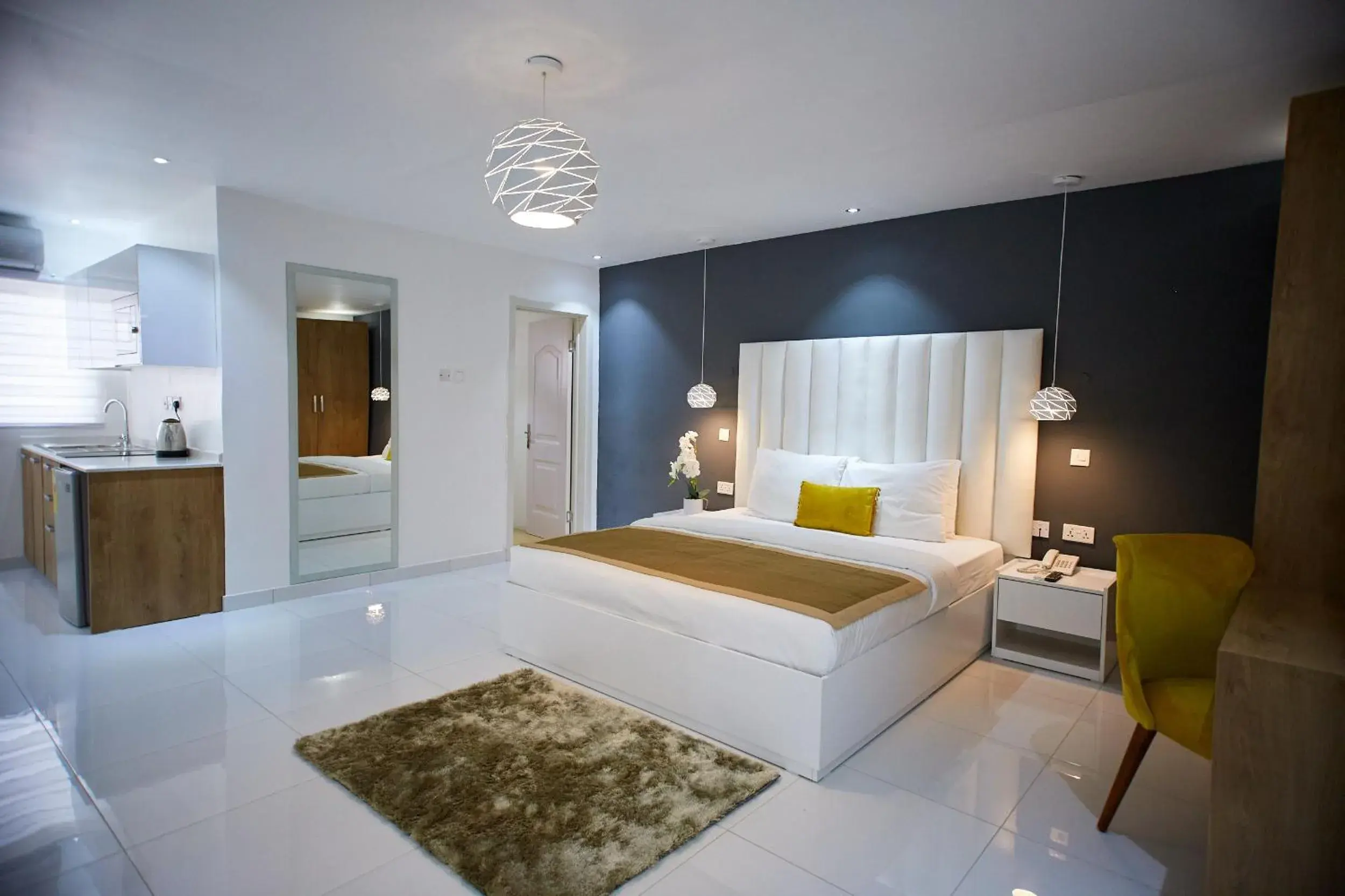 TV and multimedia, Bed in The Cabin Hotel TV and multimedia, Bed in The Cabin Hotel