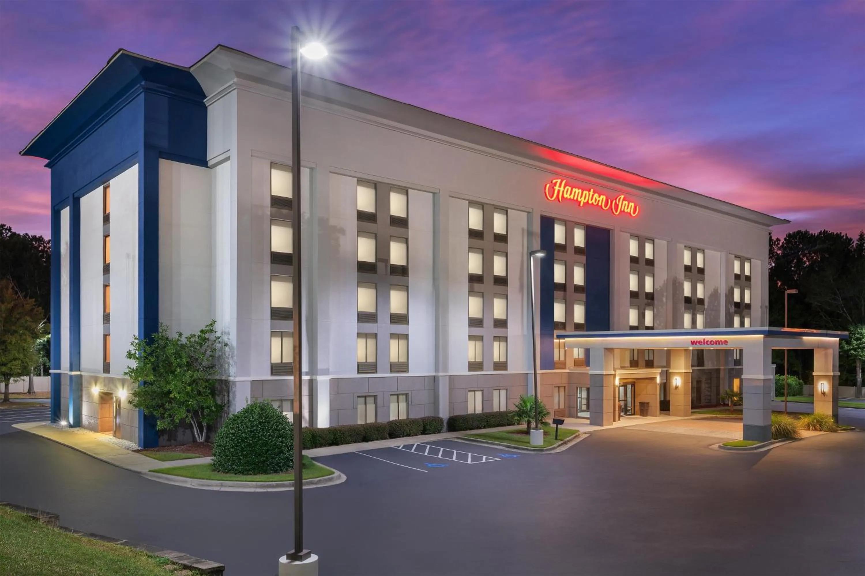 Property building in Hampton Inn Columbia Northeast-Fort Jackson Area