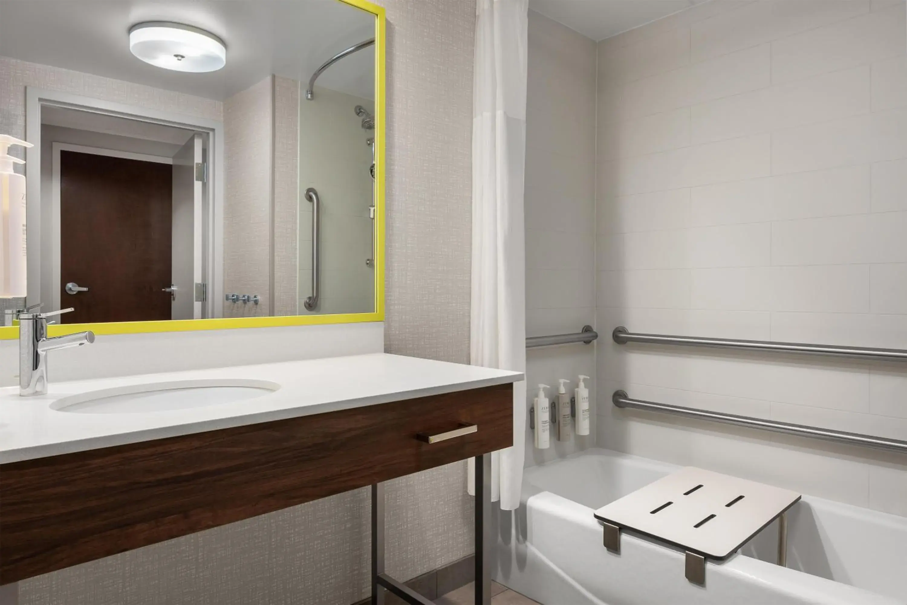 Bathroom in Hampton Inn Columbia Northeast-Fort Jackson Area Bathroom in Hampton Inn Columbia Northeast-Fort Jackson Area