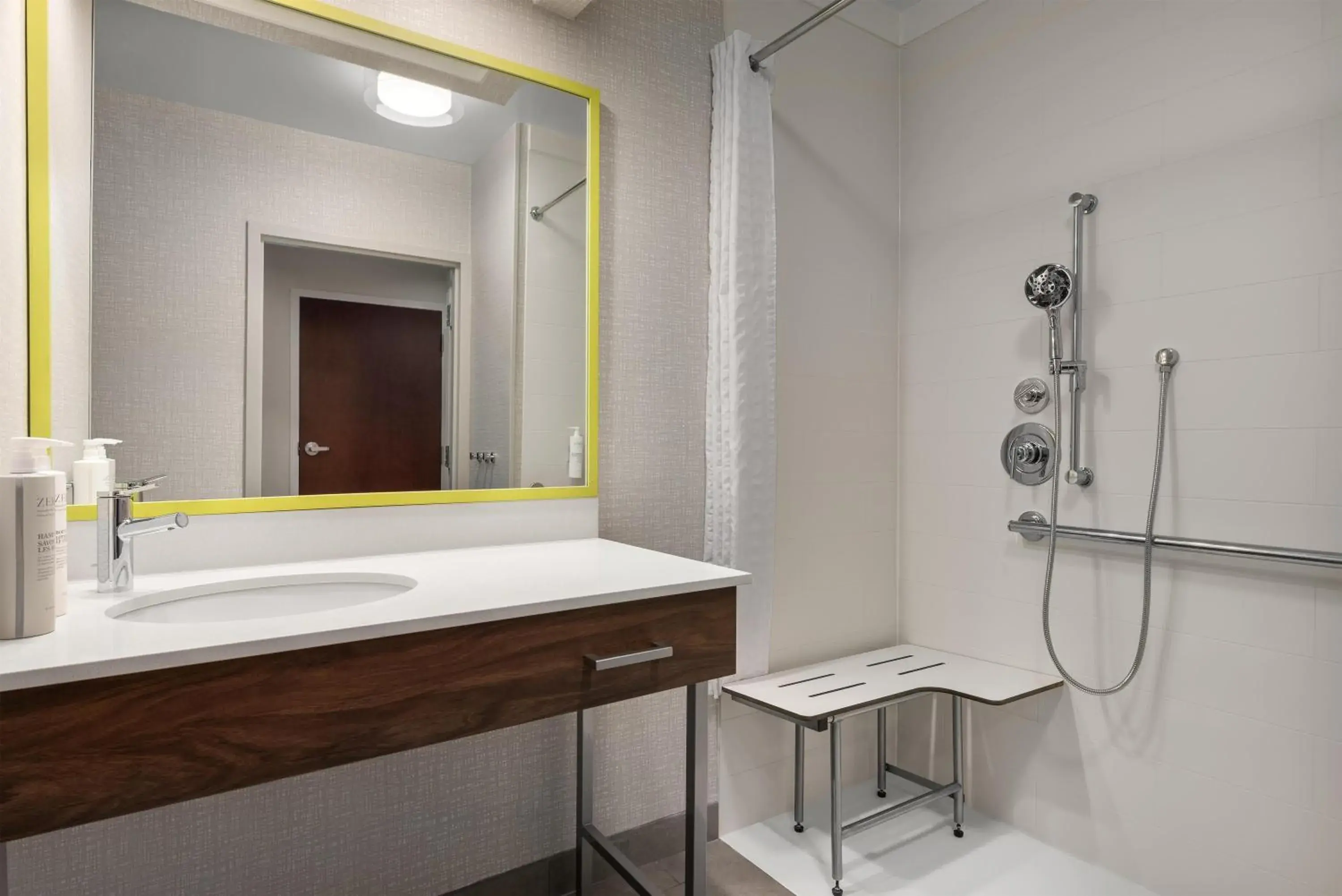 Bathroom in Hampton Inn Columbia Northeast-Fort Jackson Area Bathroom in Hampton Inn Columbia Northeast-Fort Jackson Area