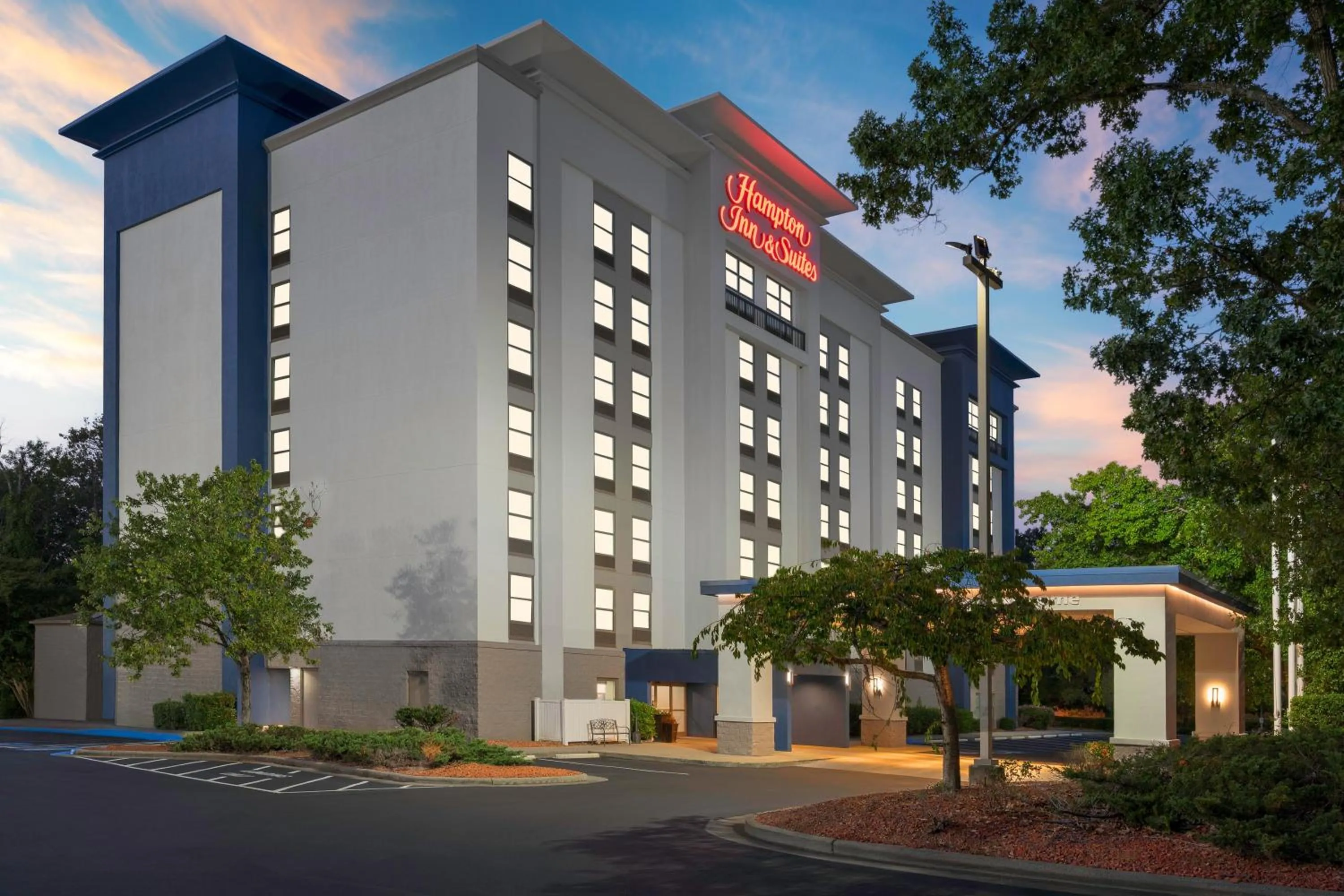 Property building in Hampton Inn Columbia Northeast-Fort Jackson Area