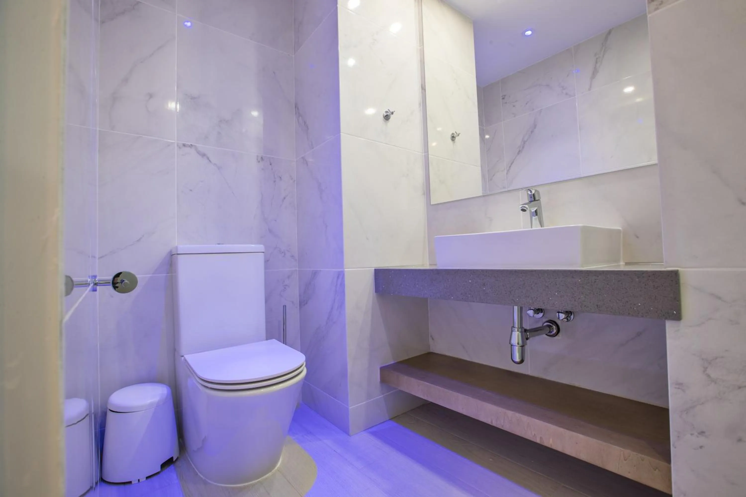 Toilet in Kokkinos Boutique Hotel