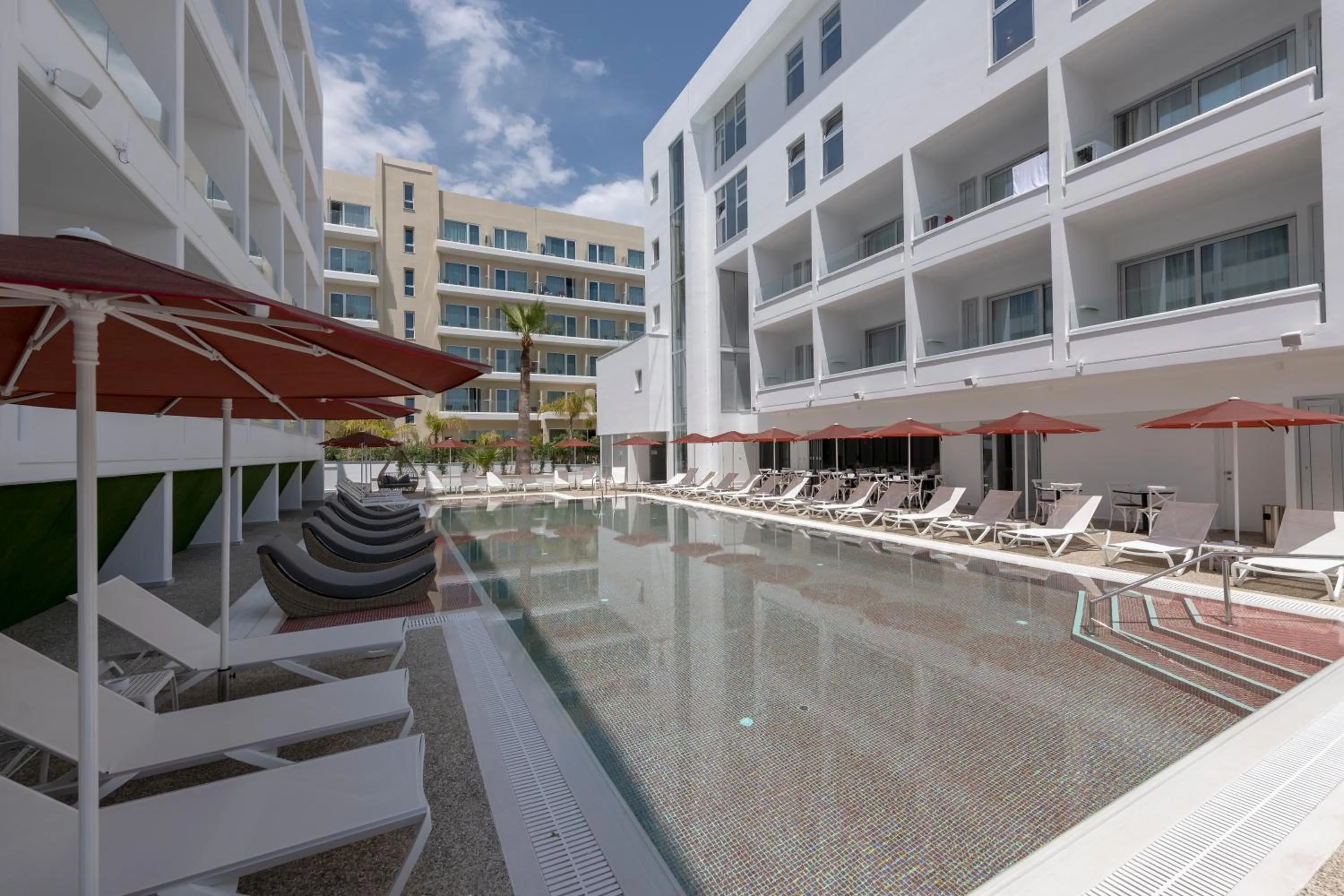 Swimming pool in Kokkinos Boutique Hotel