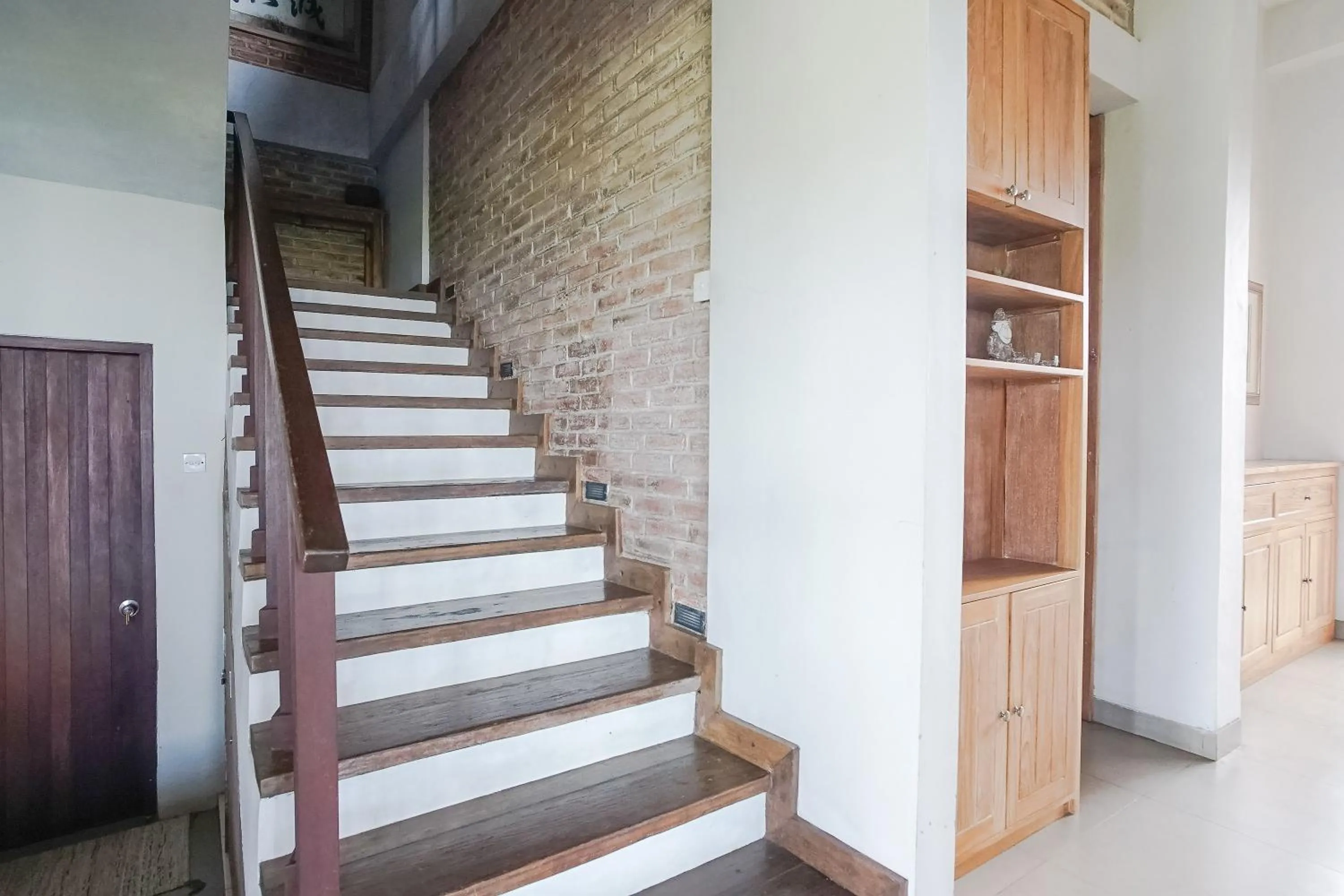 Decorative detail in The Ocean Views Luxury Villas & Apartment