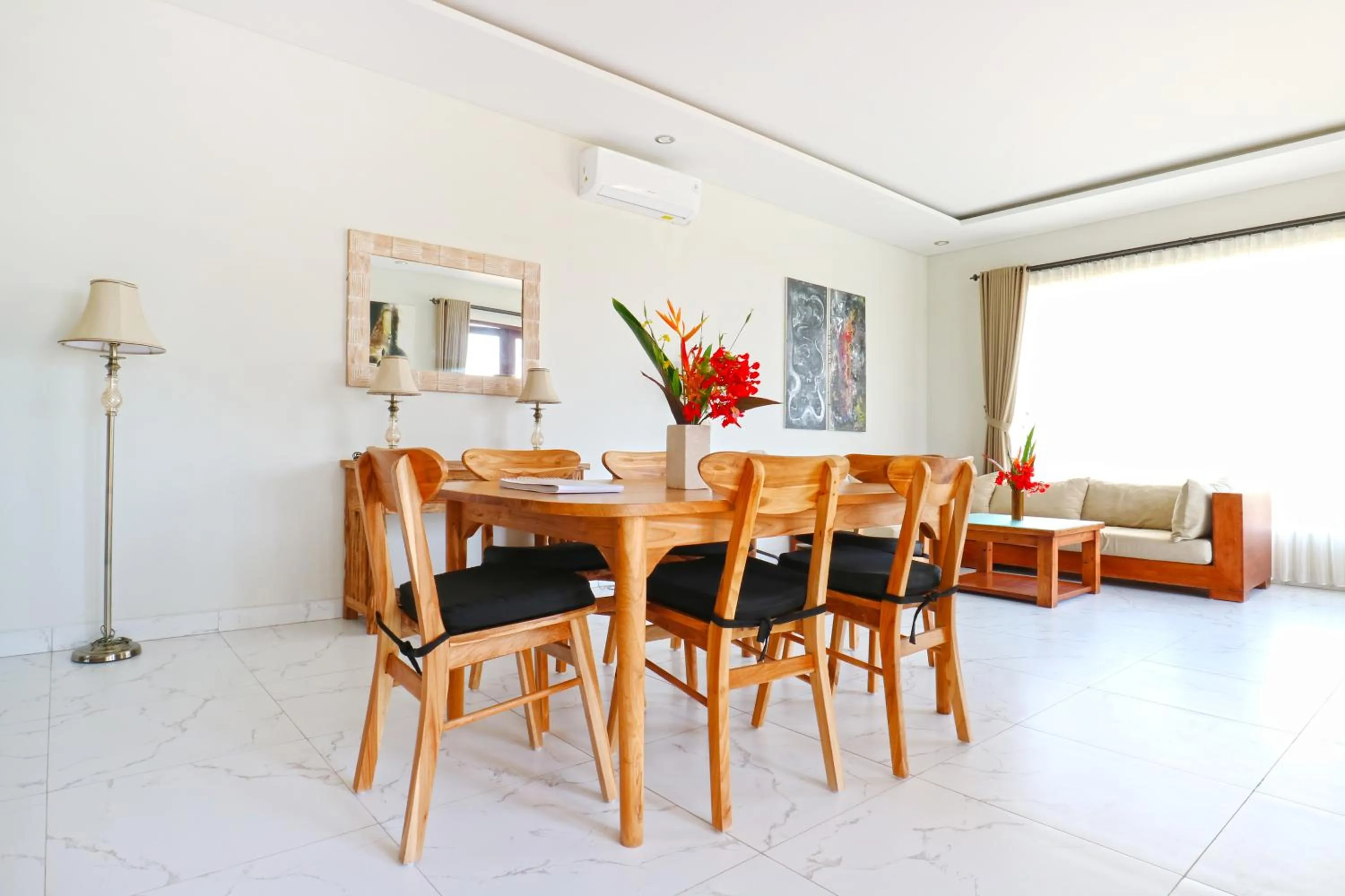 Dining area in The Ocean Views Luxury Villas & Apartment