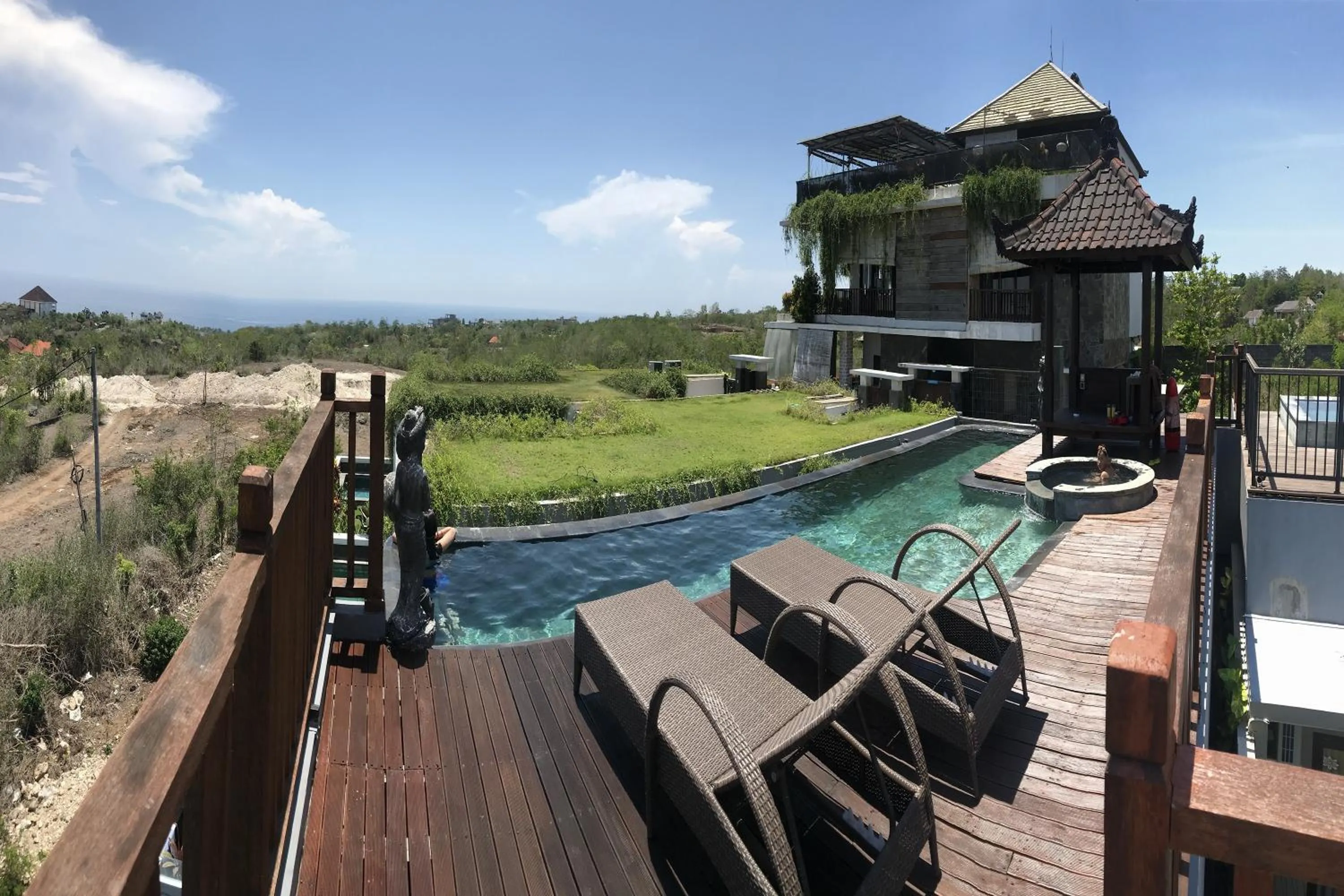 Swimming pool in The Ocean Views Luxury Villas & Apartment