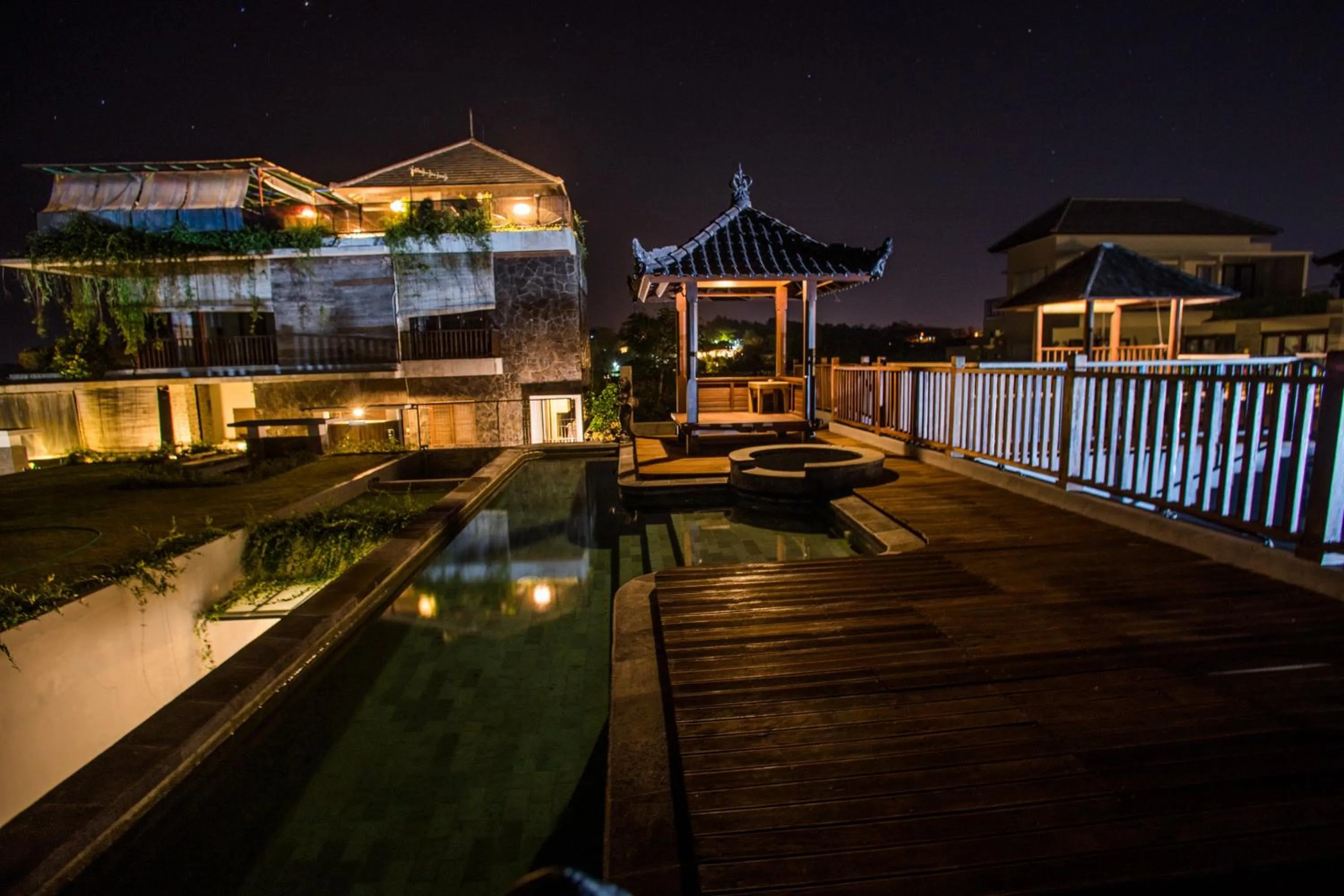 Swimming pool in The Ocean Views Luxury Villas & Apartment
