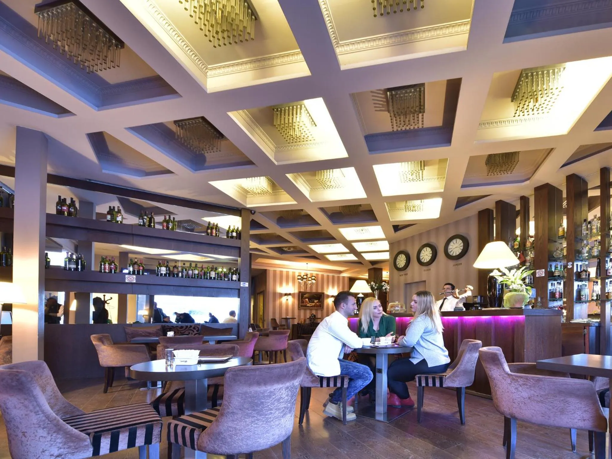 Lounge or bar in Hotel Doro City