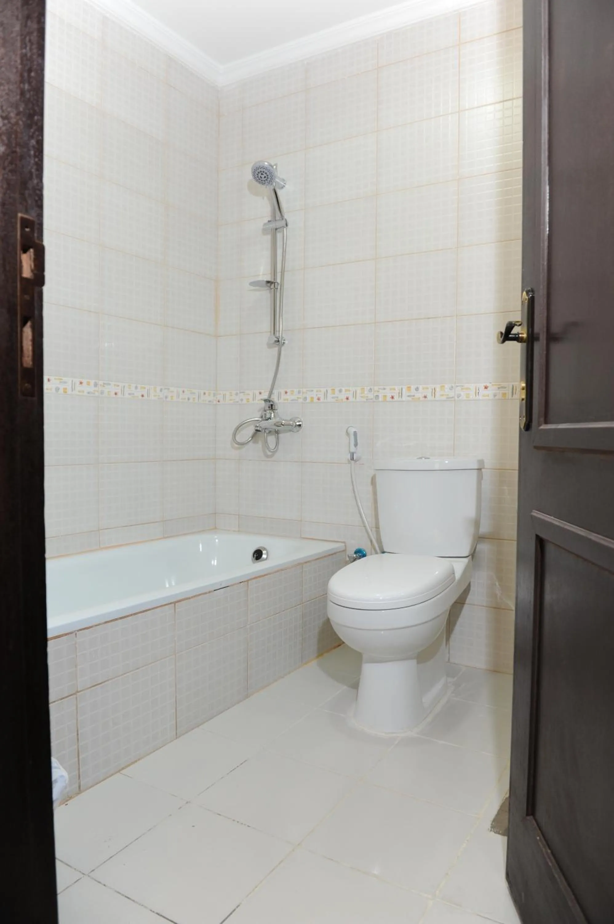 Bathroom in Terrace Furnished Apartments- Salmiya