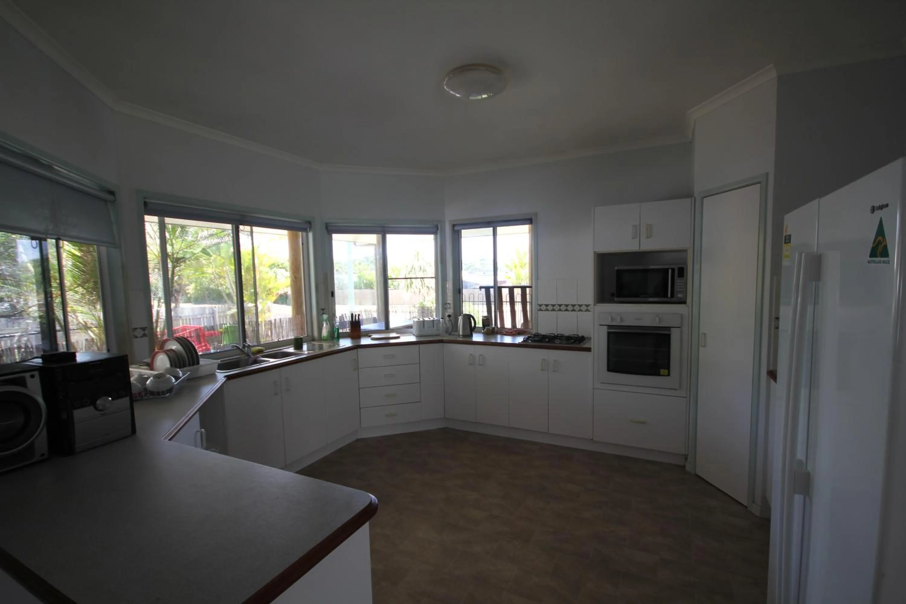 Communal kitchen in CASTAWAY BEACH HOUSE- NO Parties - NO Pets