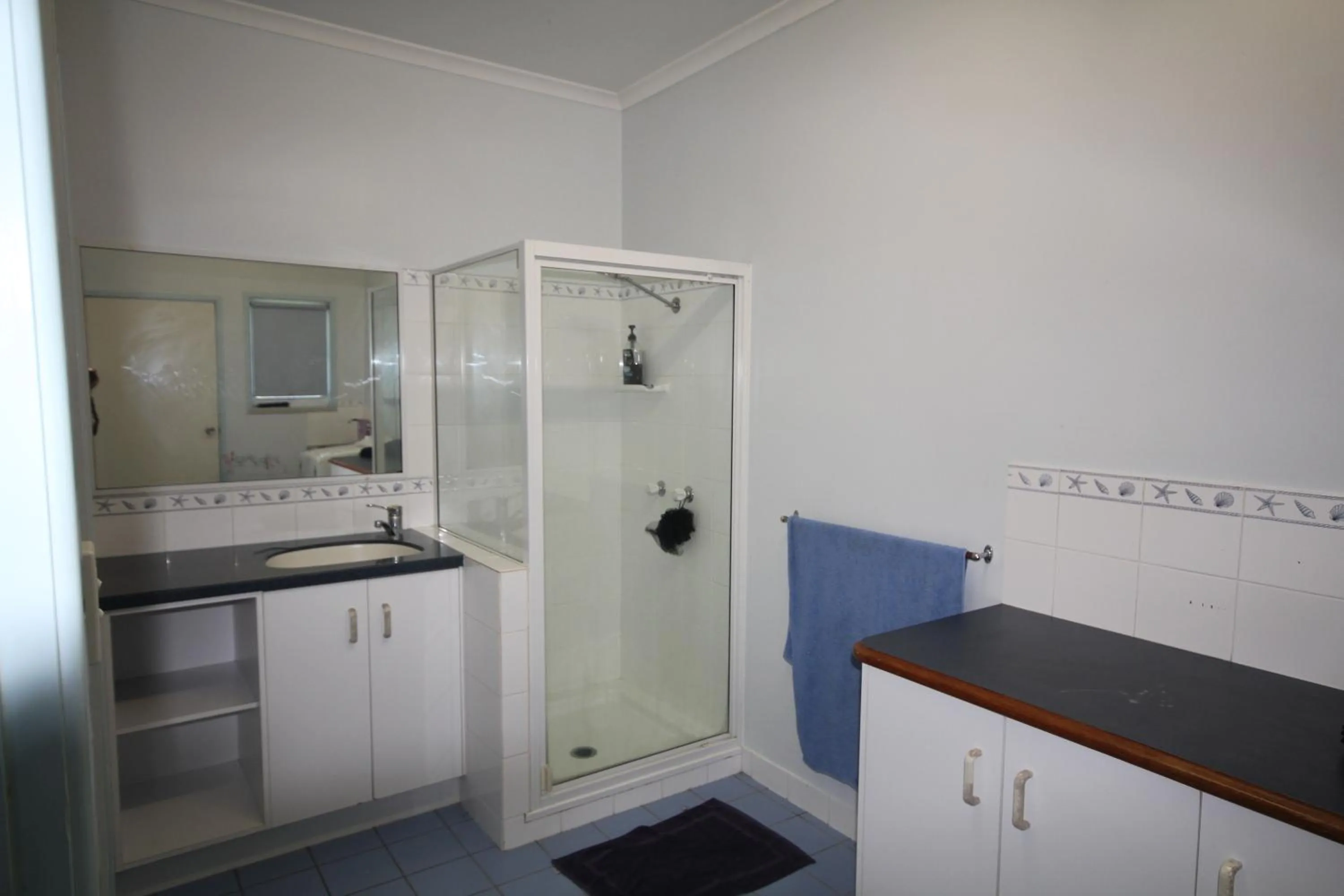 Shower in CASTAWAY BEACH HOUSE- NO Parties - NO Pets