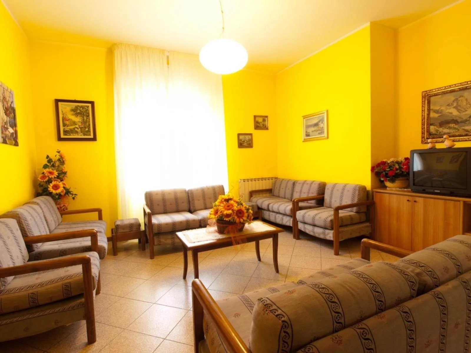 Lobby or reception in Hotel Capri