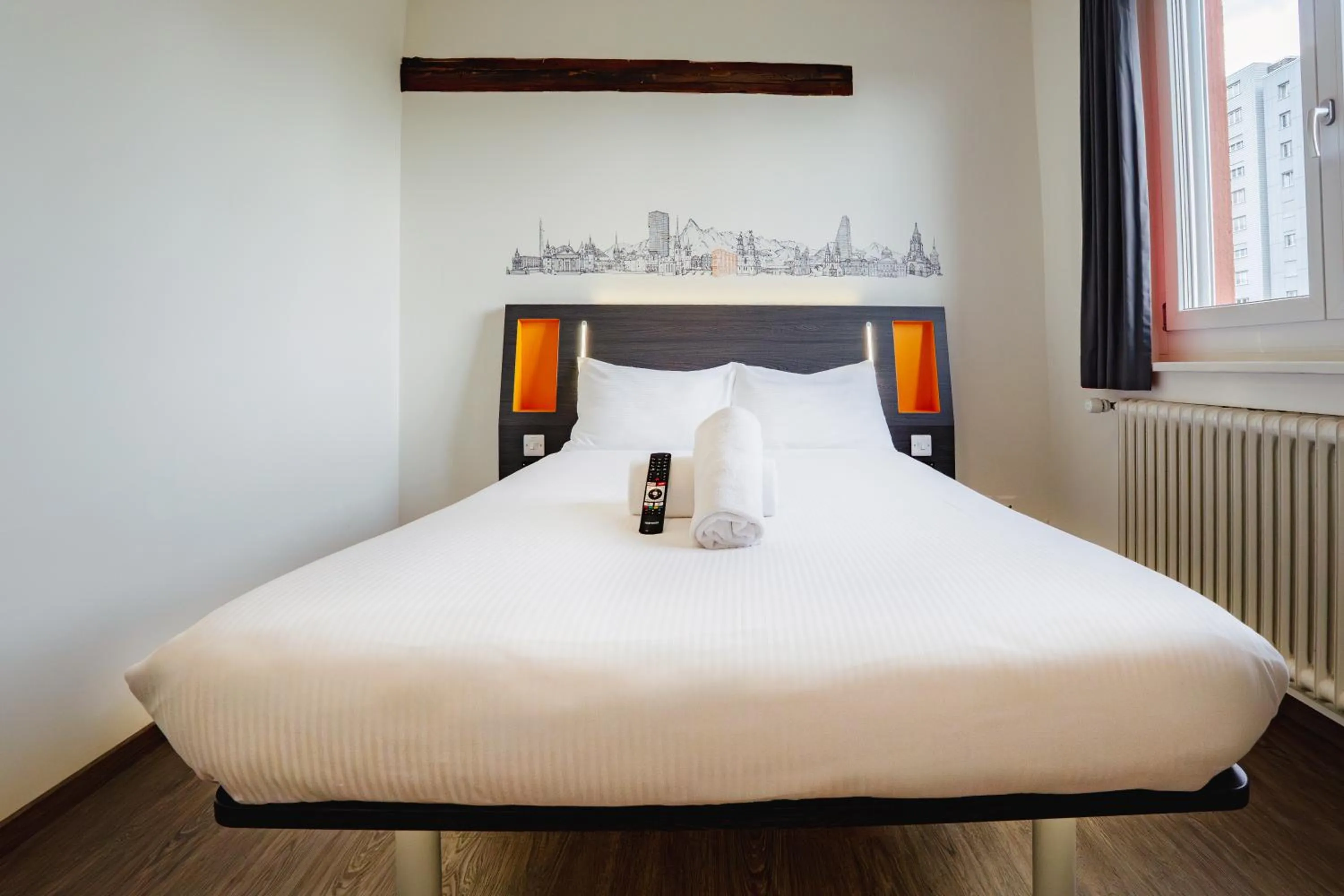 Bedroom in easyHotel Zürich City West