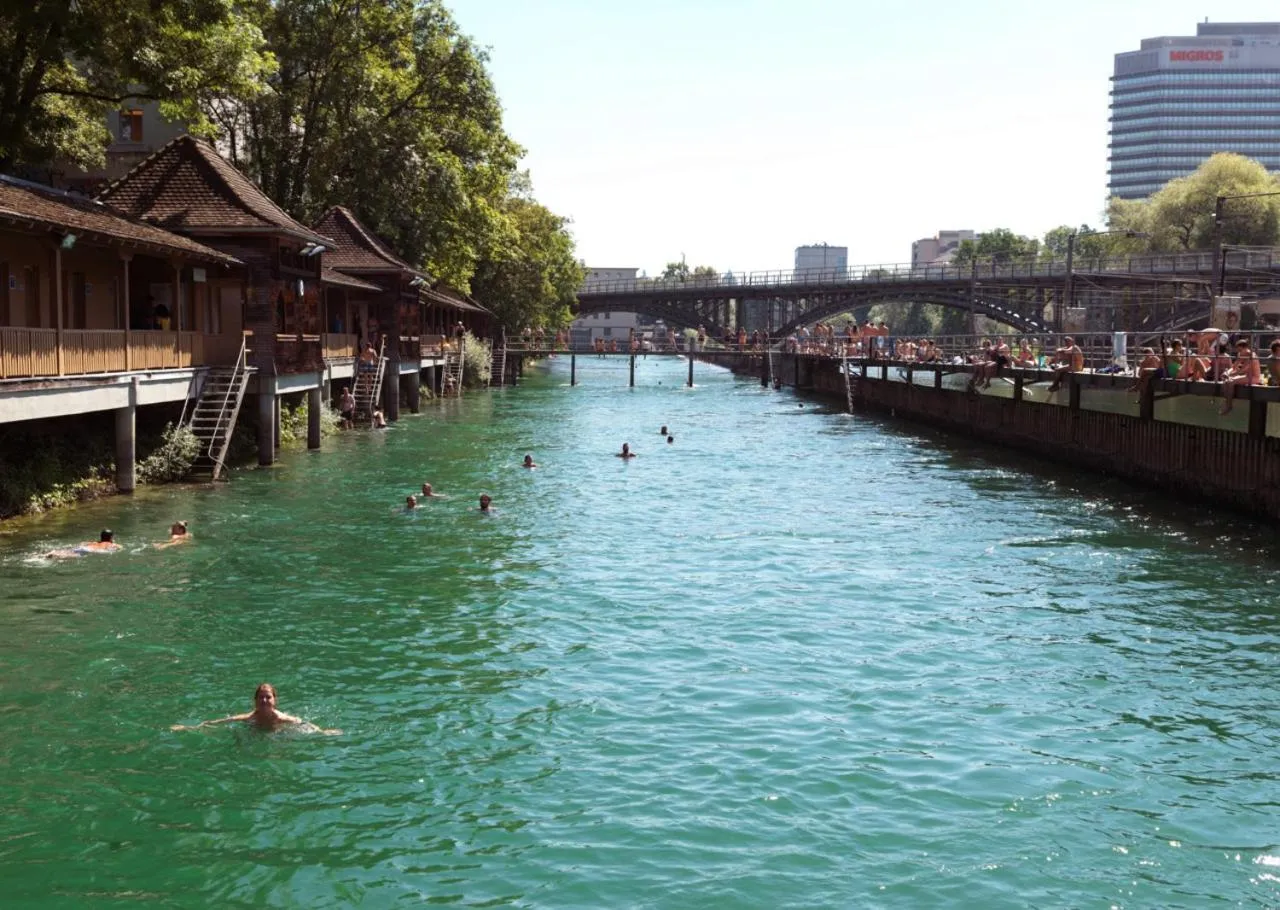 Area and facilities in easyHotel Zürich City Limmatplatz